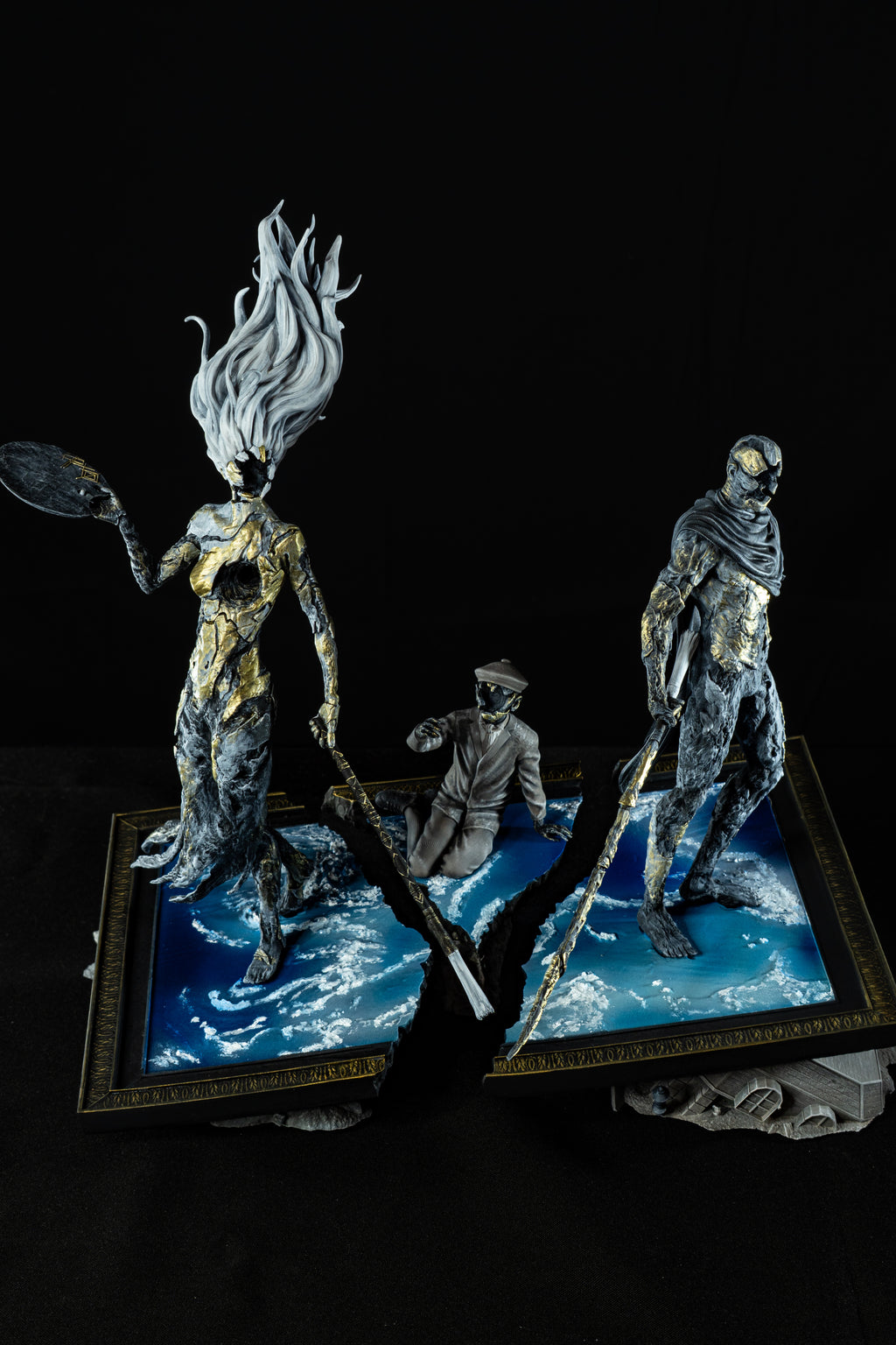 Expedition 33 – Premium Hand-Painted Diorama