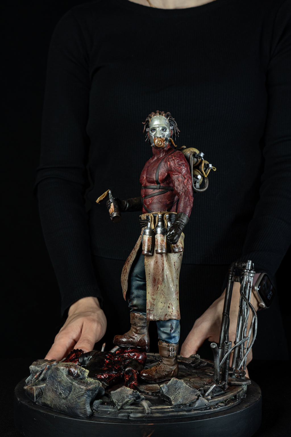 Pitcher - The Outlast Trials Premium Fan Art Figure
