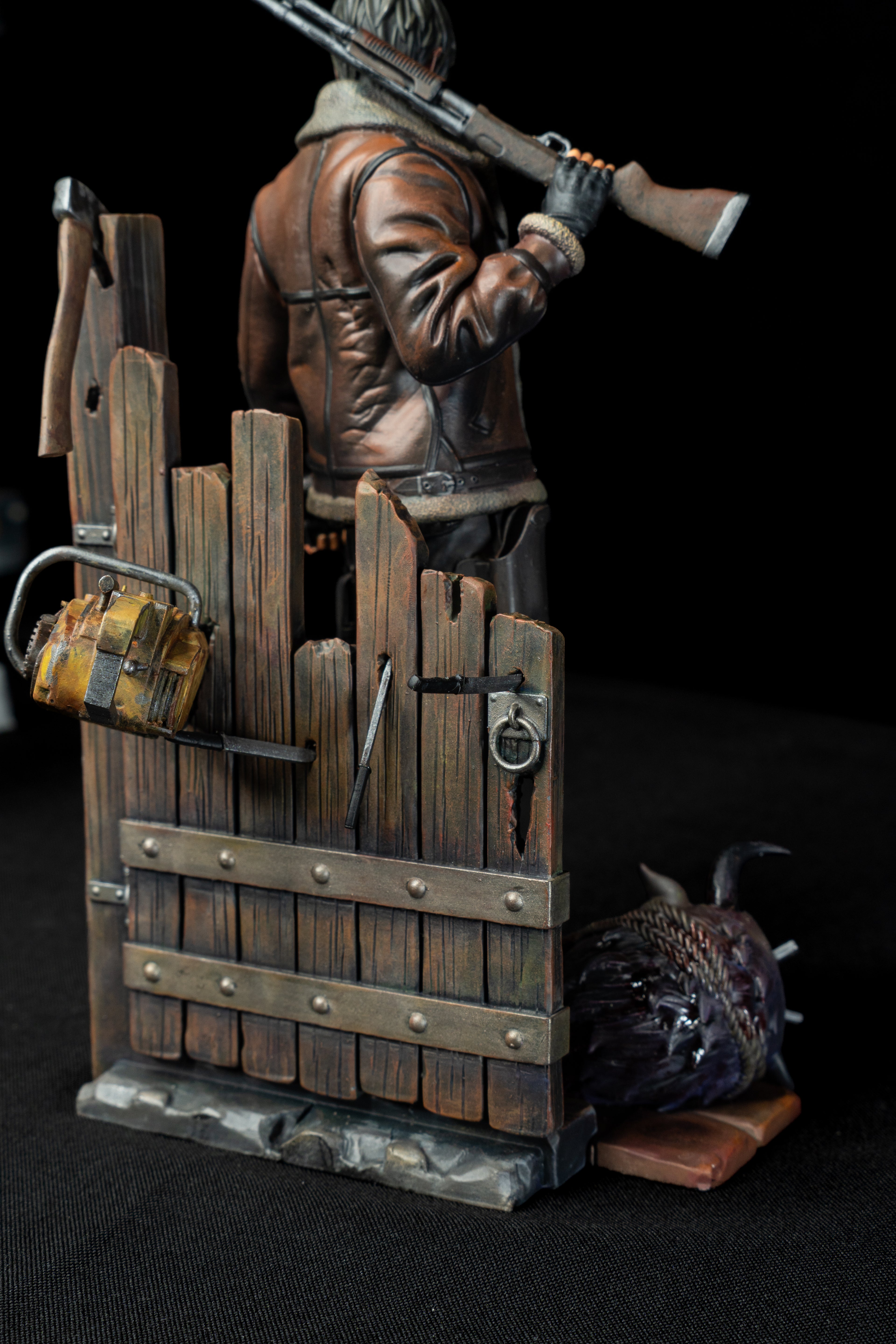Leon Kennedy Collectible Statue | Hand-Painted Resin Figure | Premium Fan Art
