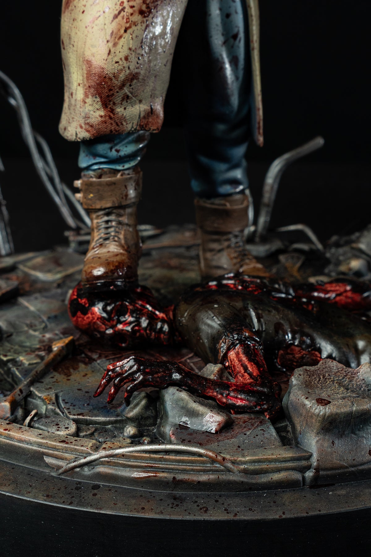 Pitcher - The Outlast Trials Premium Fan Art Figure