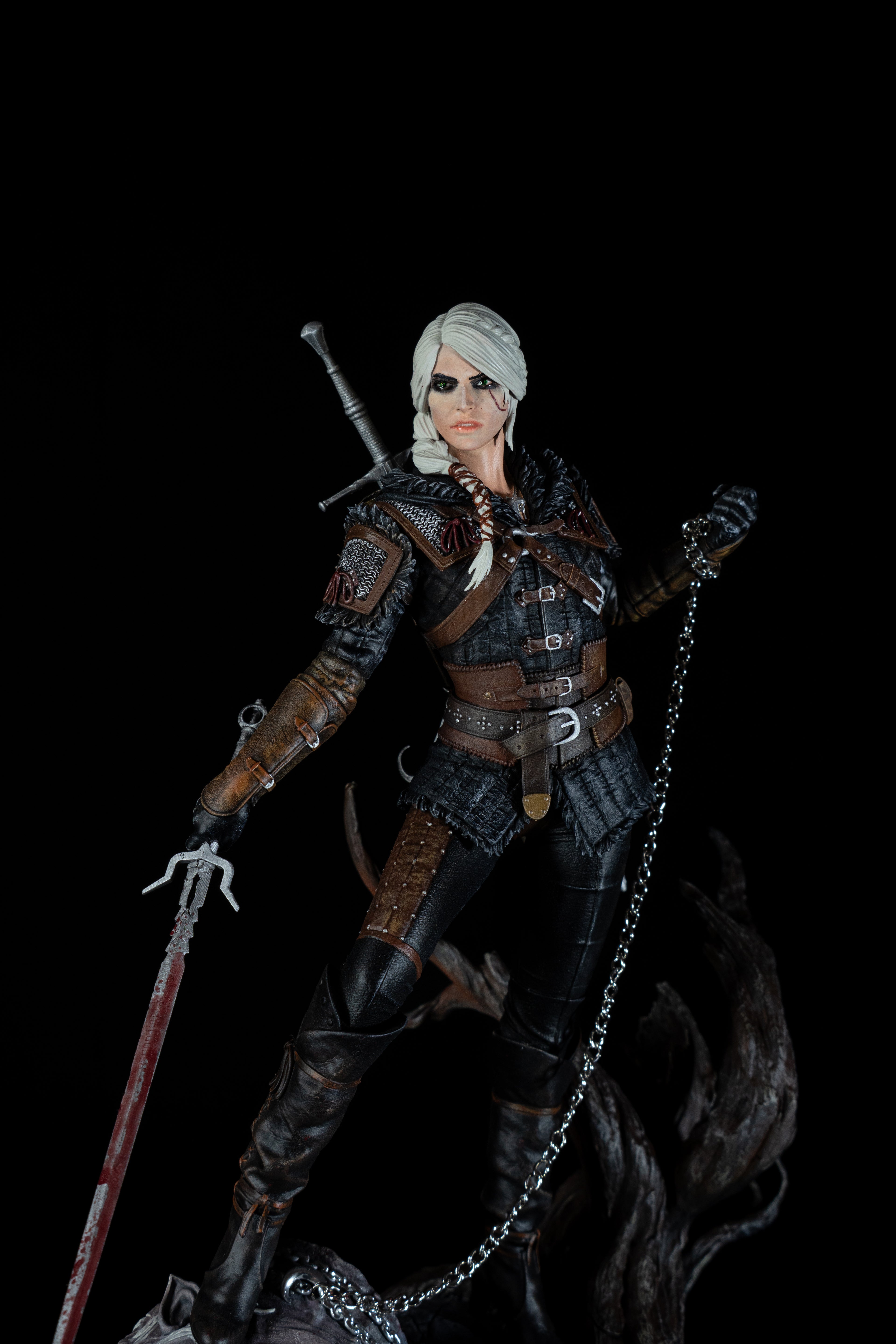 Ciri | The Witcher | Fan Art – Fully Magnetized Hand-Painted Figure