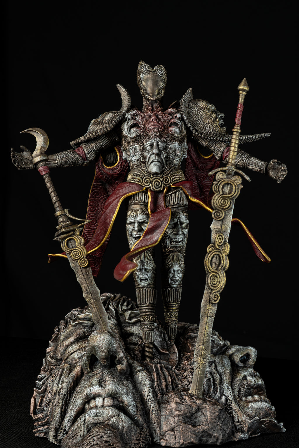 Mask Keeper Visage Premium Fan Art Figurine – Clair Obscur: Expedition 33 Diorama