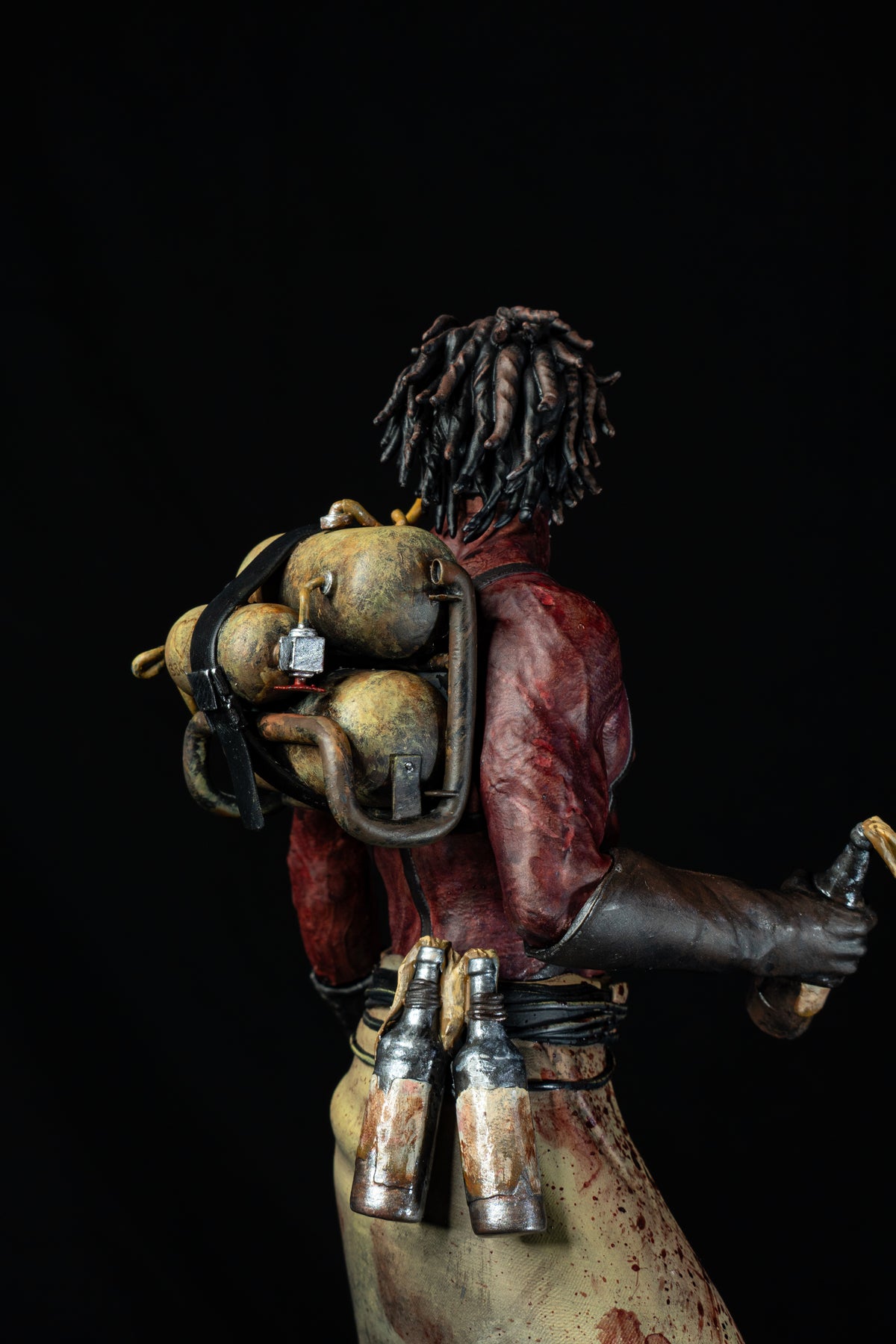 Pitcher - The Outlast Trials Premium Fan Art Figure