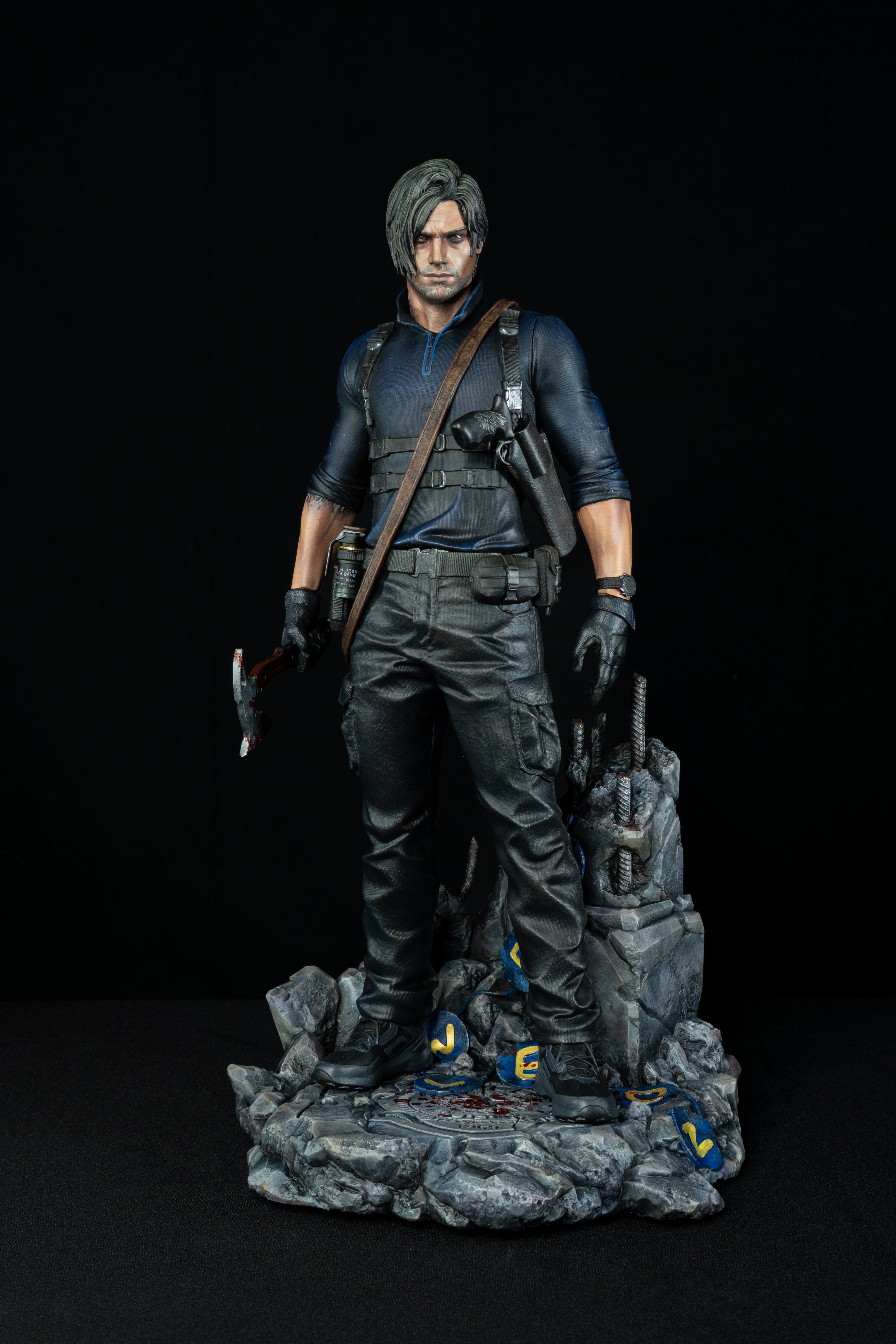 Leon S. Kennedy – Resident Evil 9 Tribute Sammlerfigur | Handbemalte Harzstatue