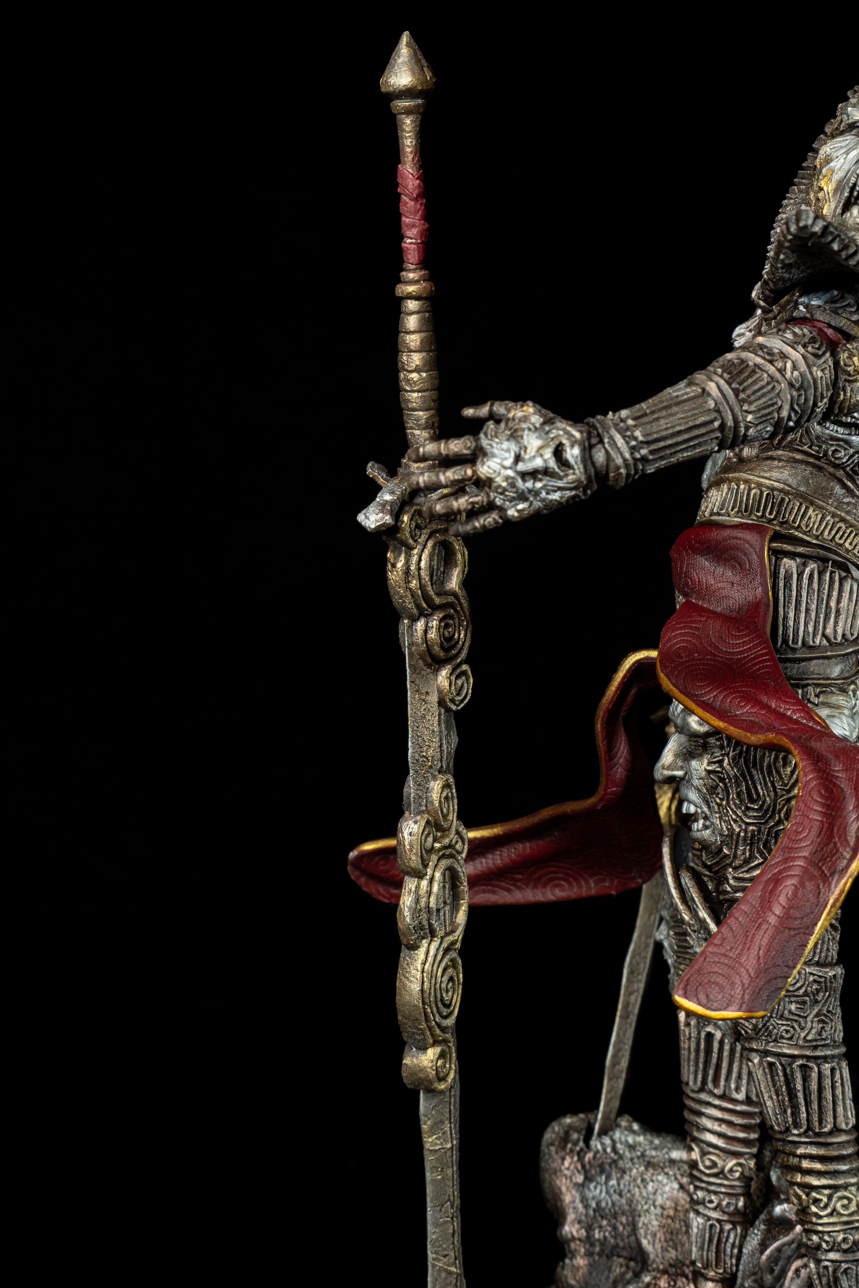 Mask Keeper Visage Premium Fan Art Figurine – Clair Obscur: Expedition 33 Diorama