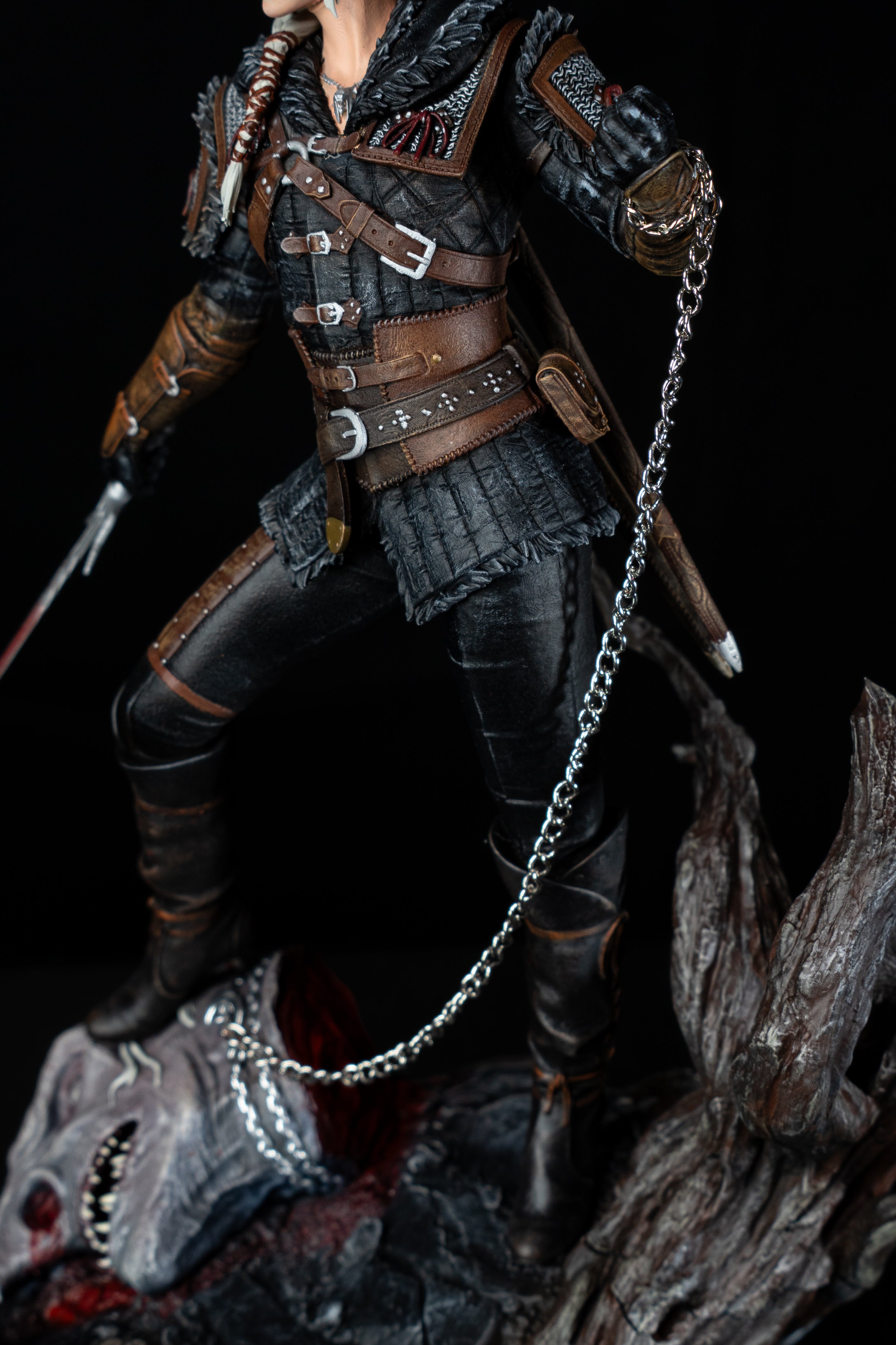 Ciri | The Witcher | Fan Art – Fully Magnetized Hand-Painted Figure