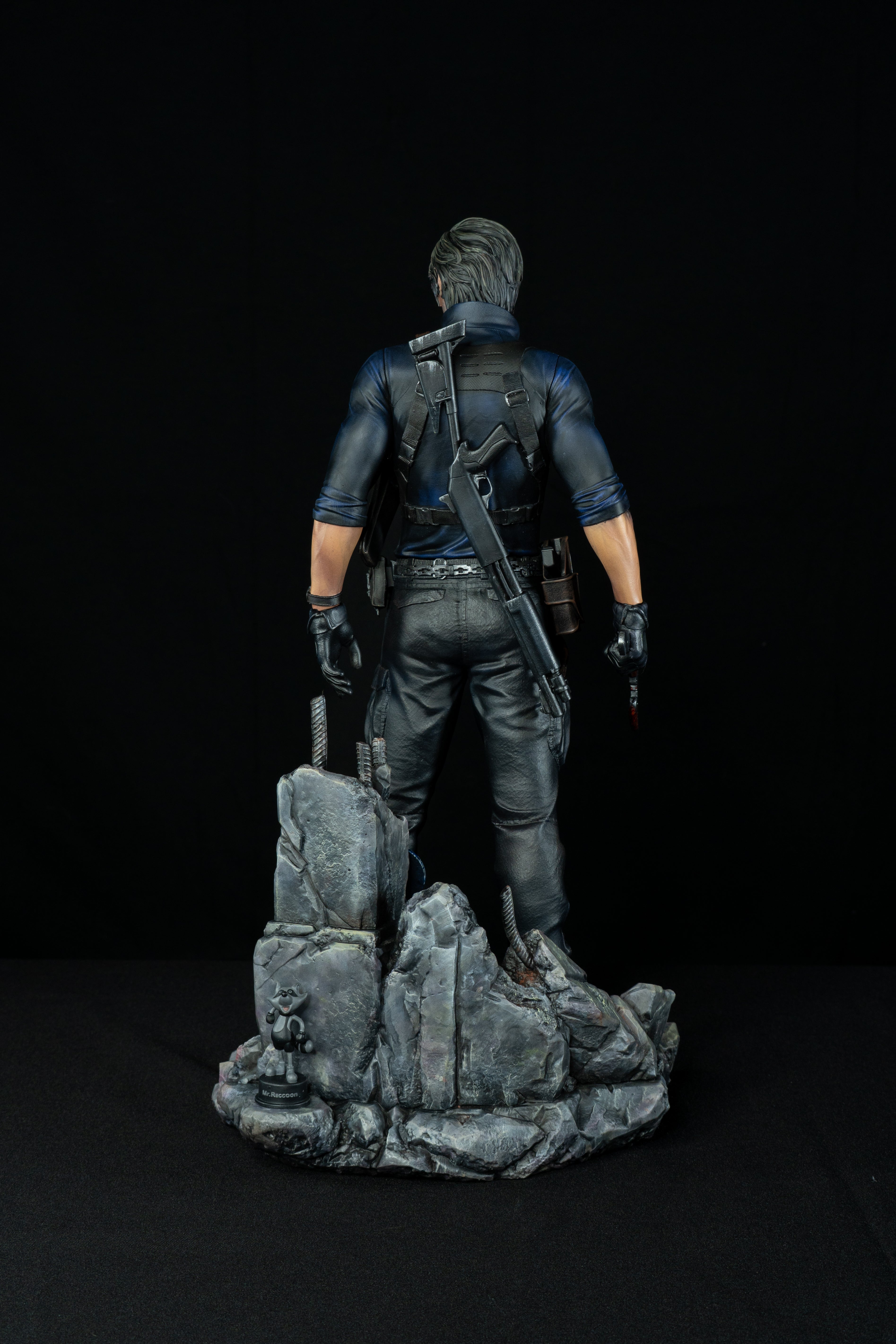 Leon S. Kennedy – Resident Evil 9 Tribute Sammlerfigur | Handbemalte Harzstatue