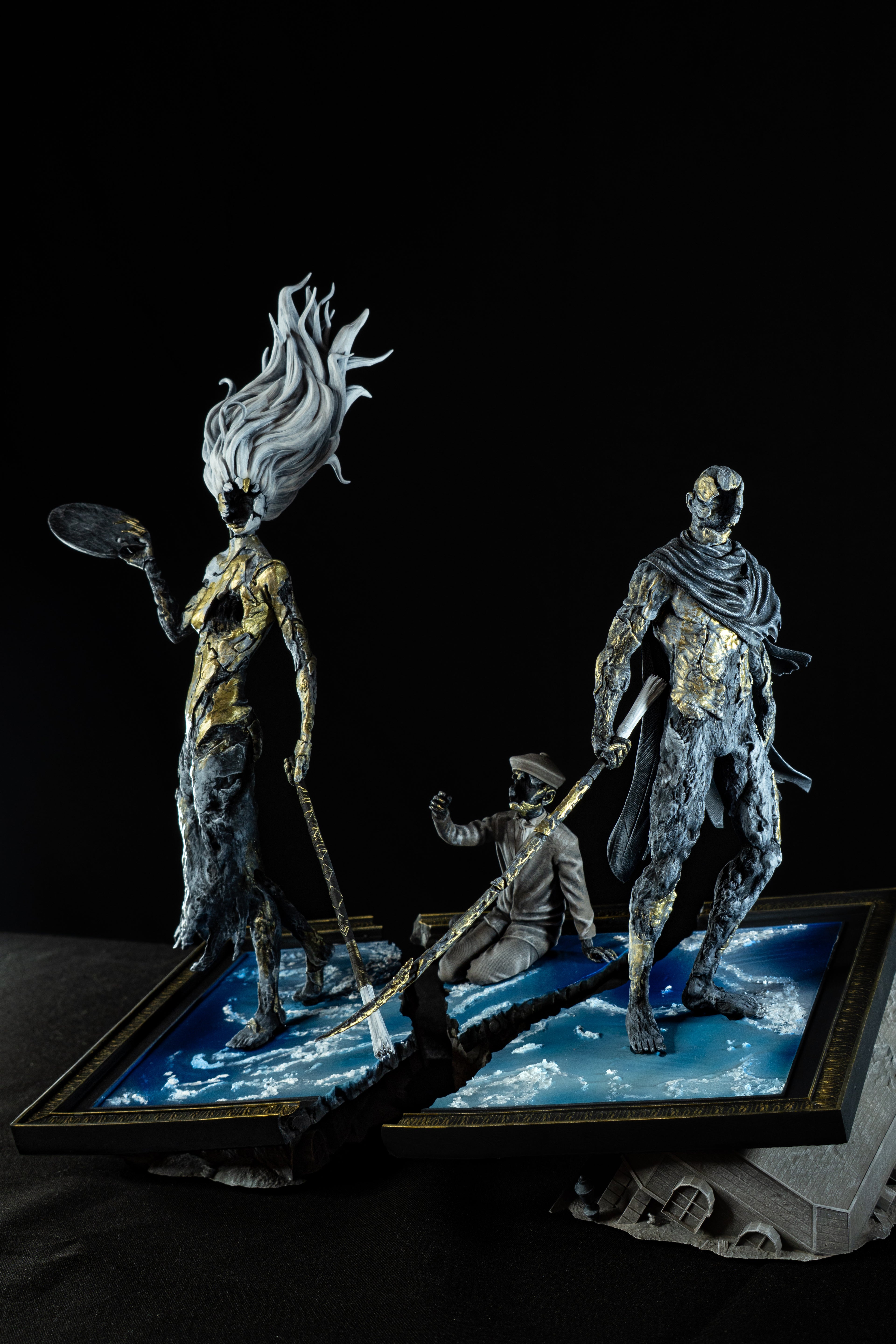Expedition 33 – Premium Hand-Painted Diorama
