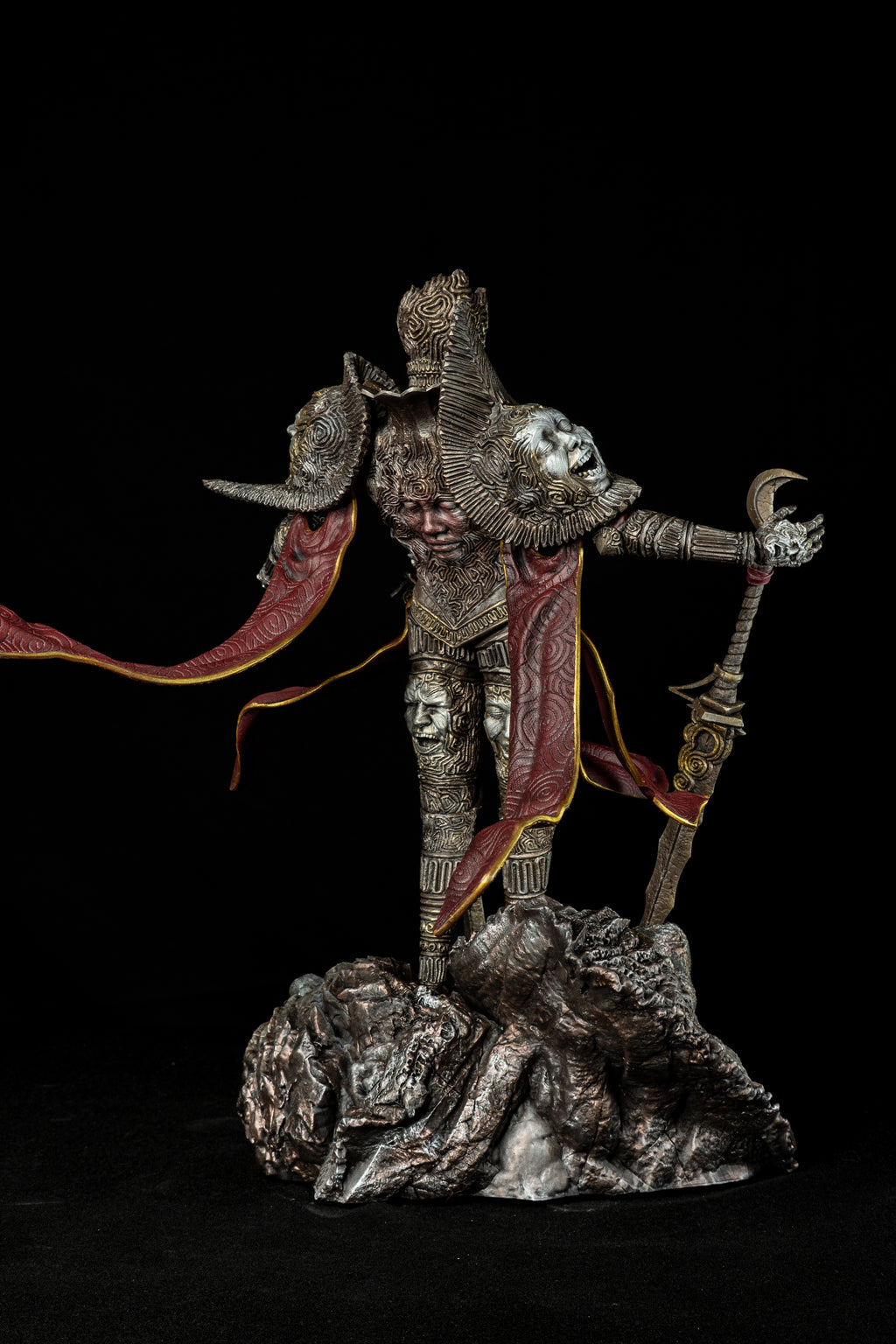 Mask Keeper Visage Premium Fan Art Figurine – Clair Obscur: Expedition 33 Diorama