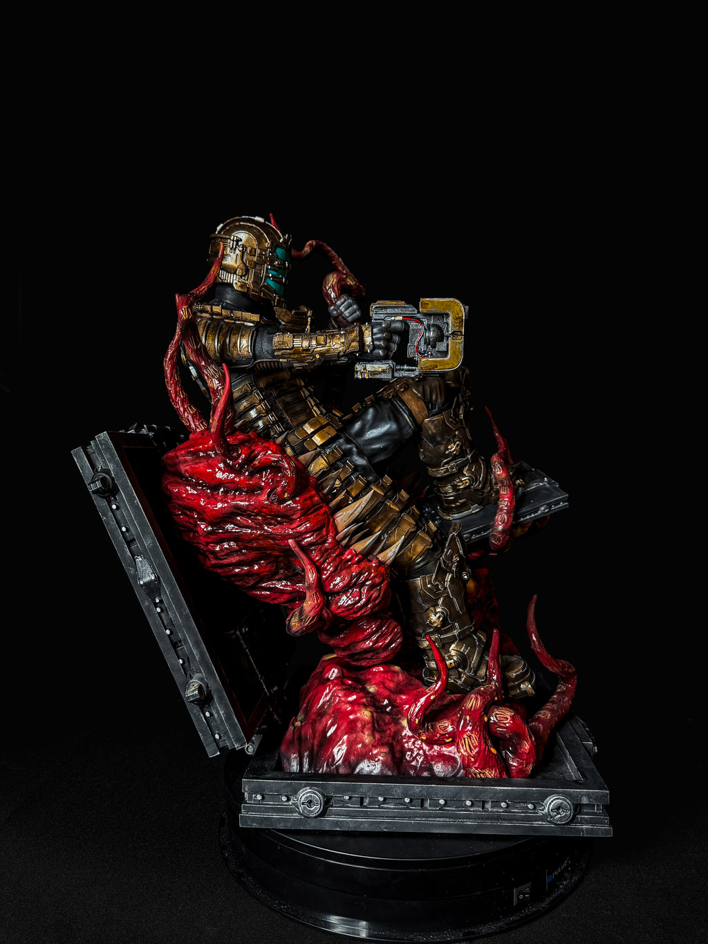 Isaac Clarke | Dead Space | Fan Art – Fully Magnetized Premium Diorama