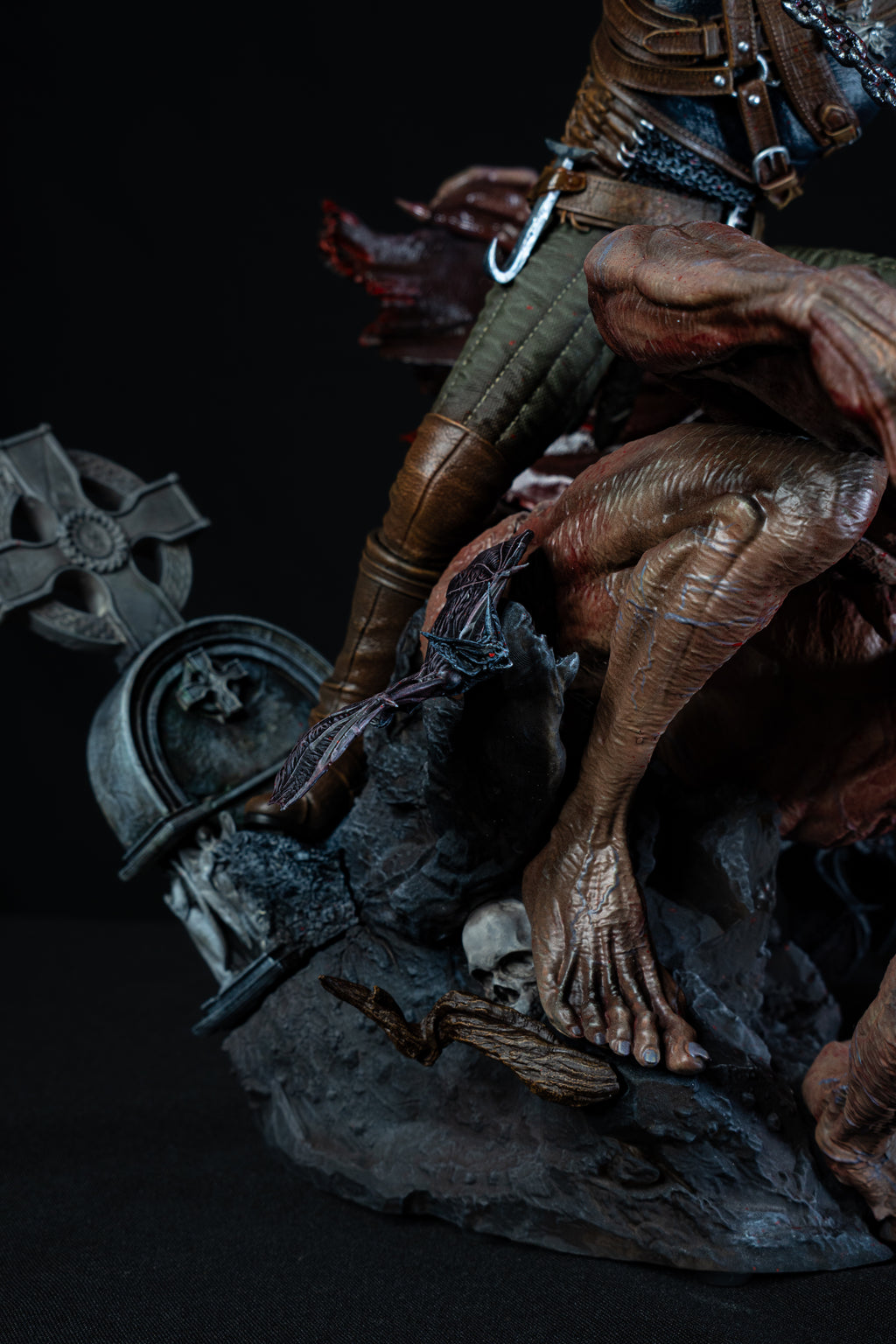 Geralt vs Dettlaff | The Witcher 3 | Fan Art – Fully Magnetized Hand-Painted Figure⁠