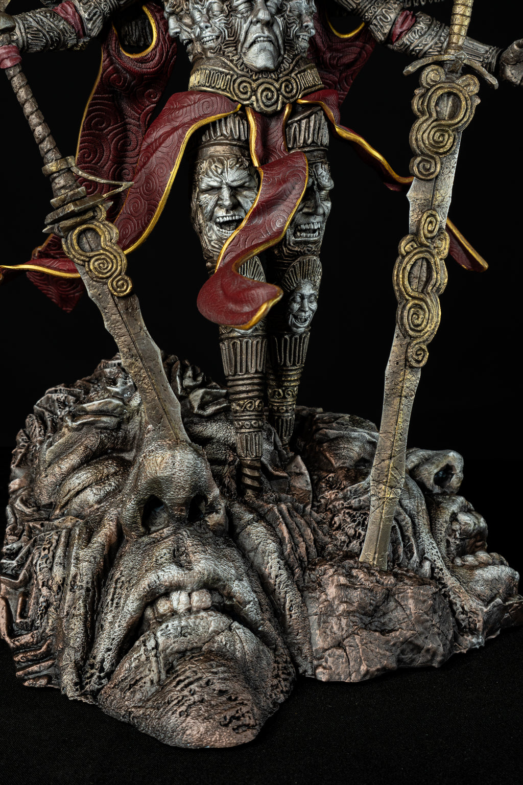 Mask Keeper Visage Premium Fan Art Figurine – Clair Obscur: Expedition 33 Diorama