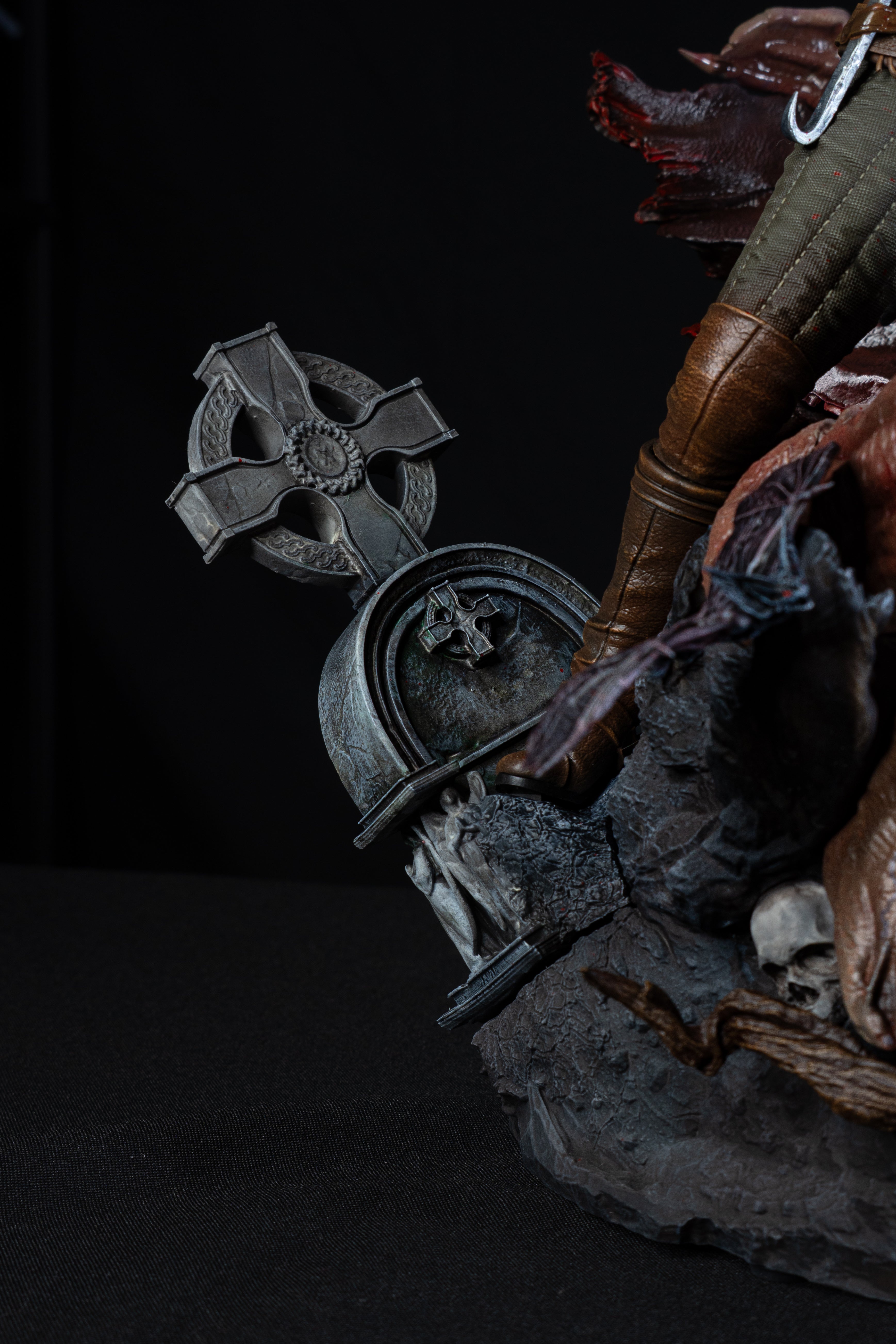Geralt vs Dettlaff | The Witcher 3 | Fan Art – Fully Magnetized Hand-Painted Figure⁠