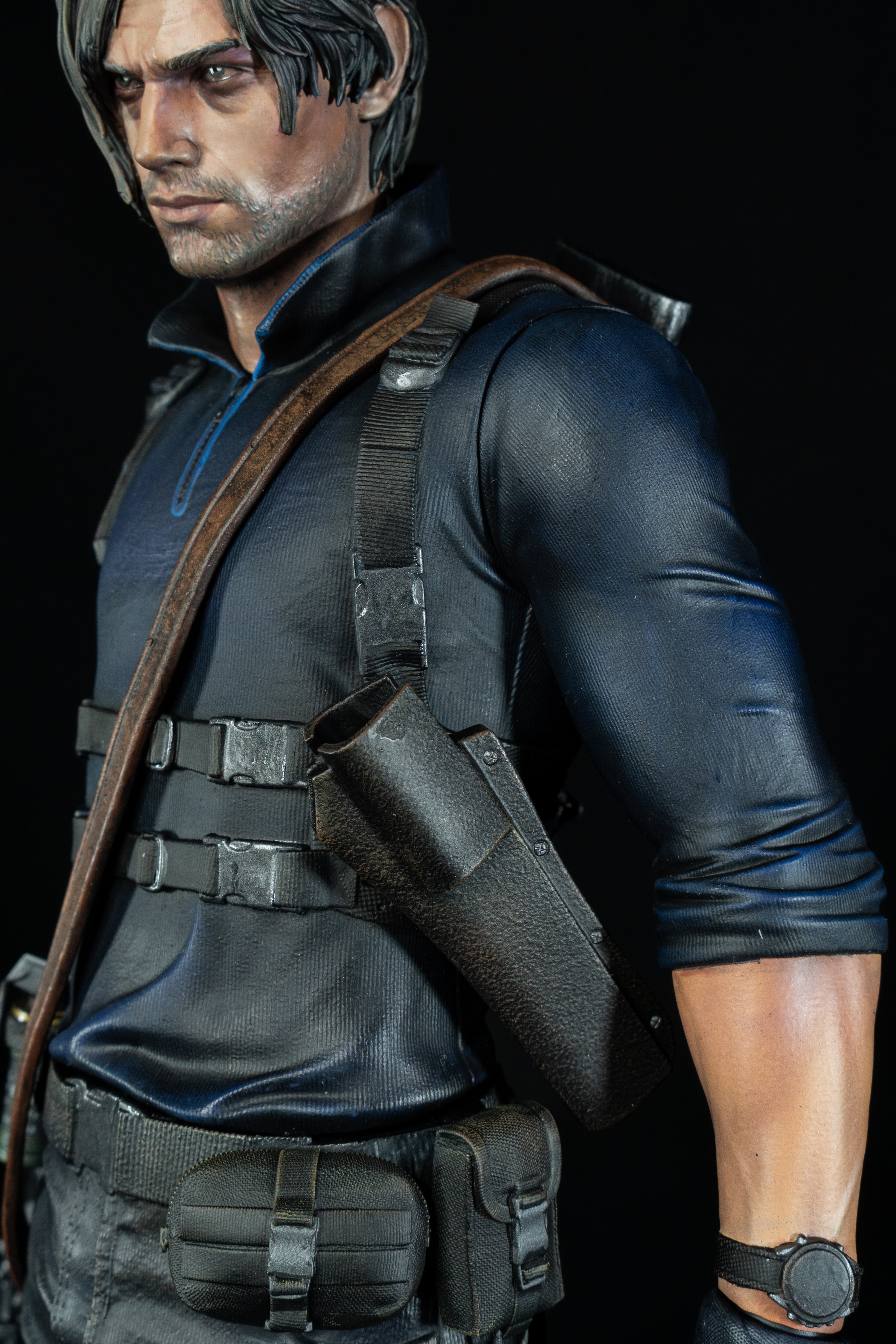 Leon S. Kennedy – Resident Evil 9 Tribute Sammlerfigur | Handbemalte Harzstatue