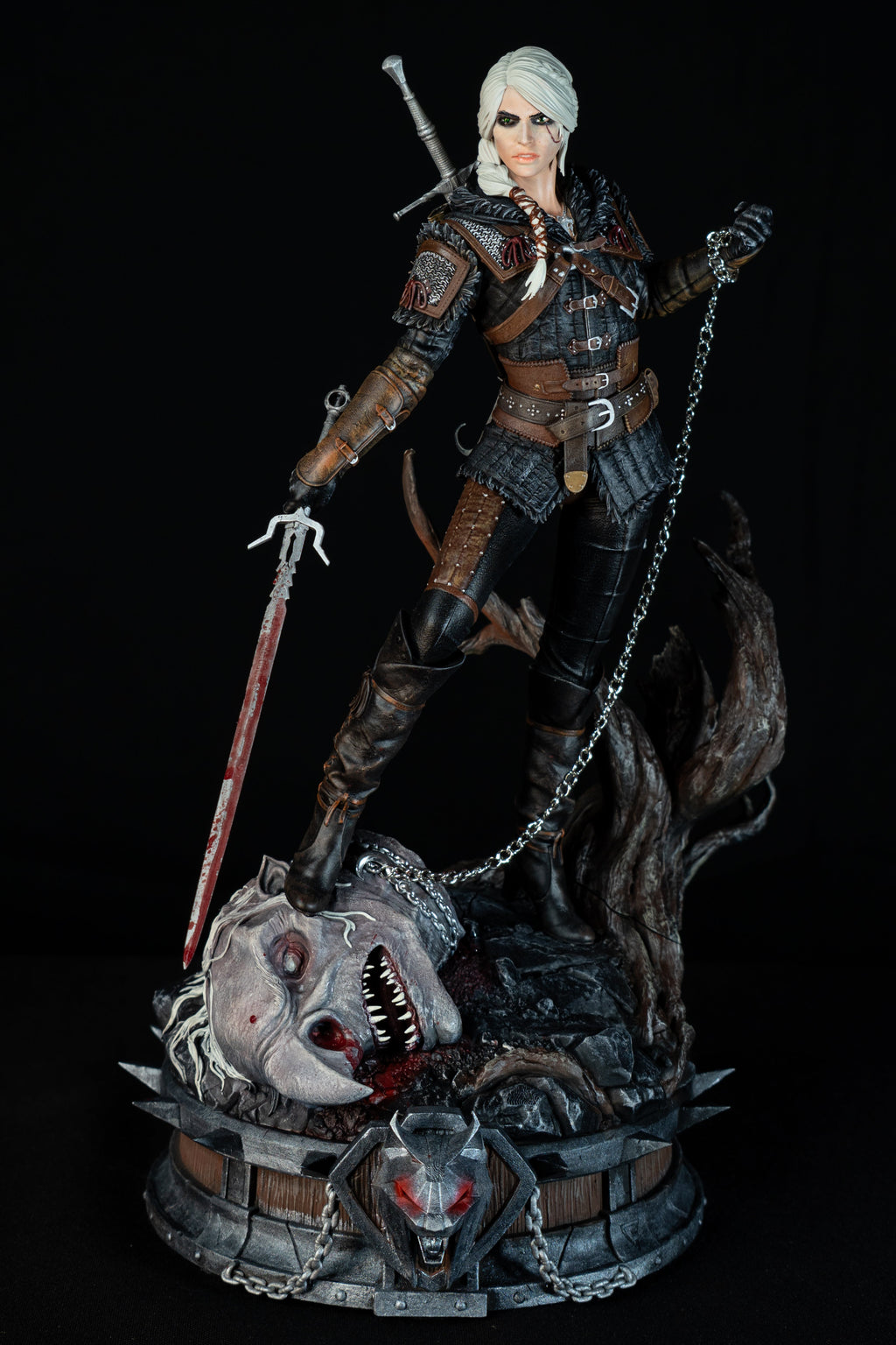 Ciri | The Witcher | Fan Art – Fully Magnetized Hand-Painted Figure