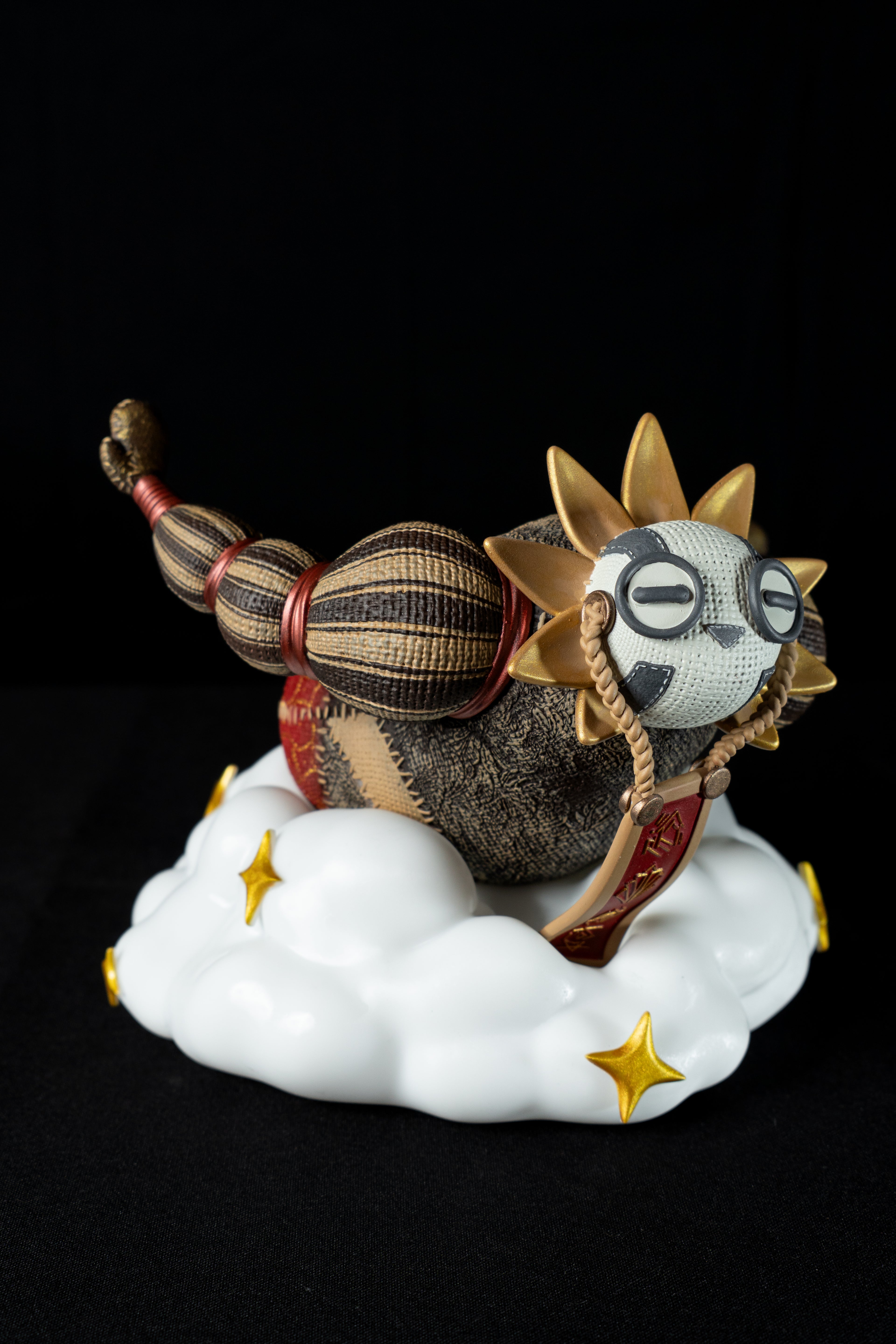 Esquie  Expedition 33 with LED Cloud Base (Fan Art) – Fully Magnetized Figure
