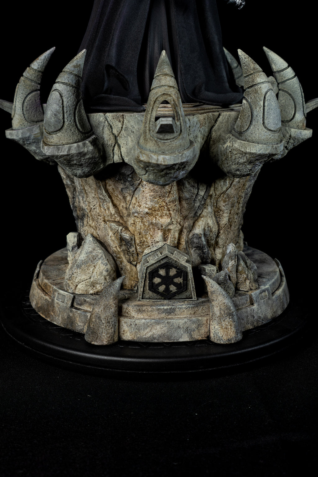 Darth Traya (Kreia) | Star Wars: KOTOR II | Fan Art | Fully Magnetized Collectible Statue