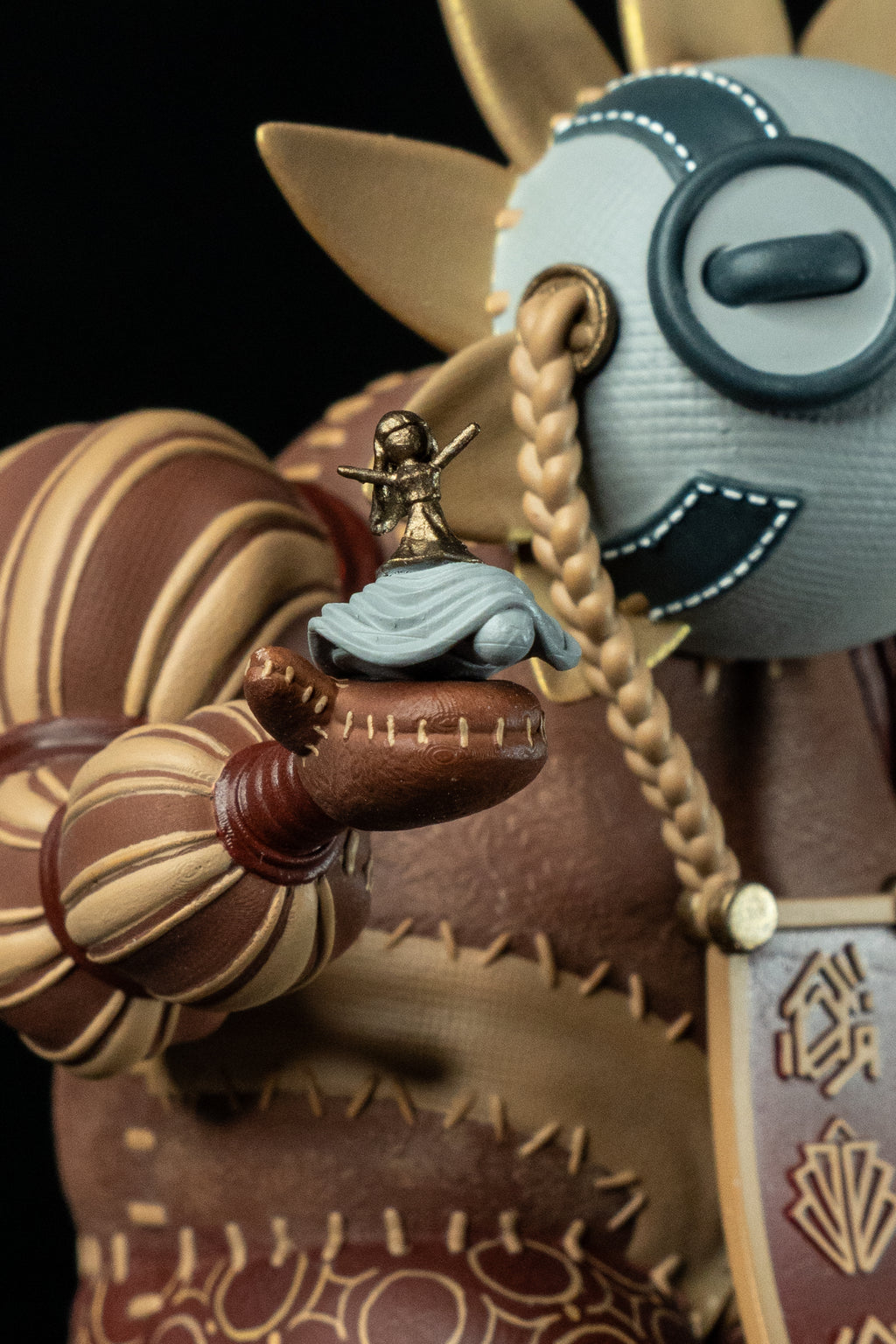 Esquie Toy | Expedition 33 Fan Art | Fully Magnetized Collectible Figurine