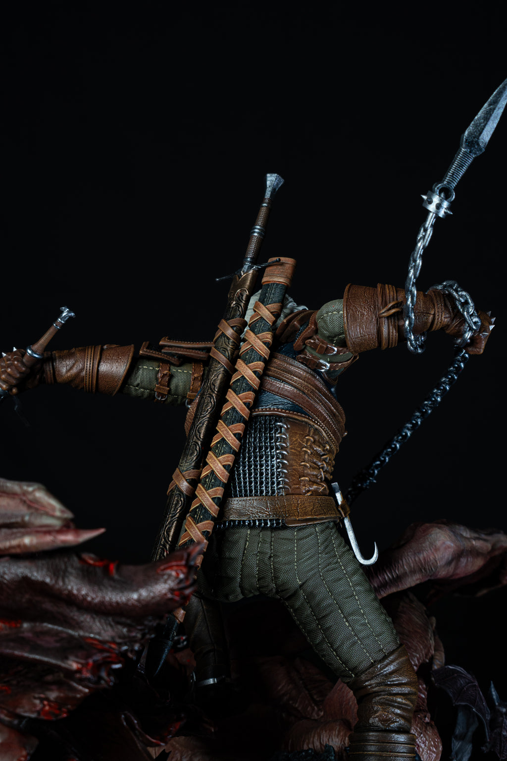 Geralt vs Dettlaff | The Witcher 3 | Fan Art – Fully Magnetized Hand-Painted Figure⁠