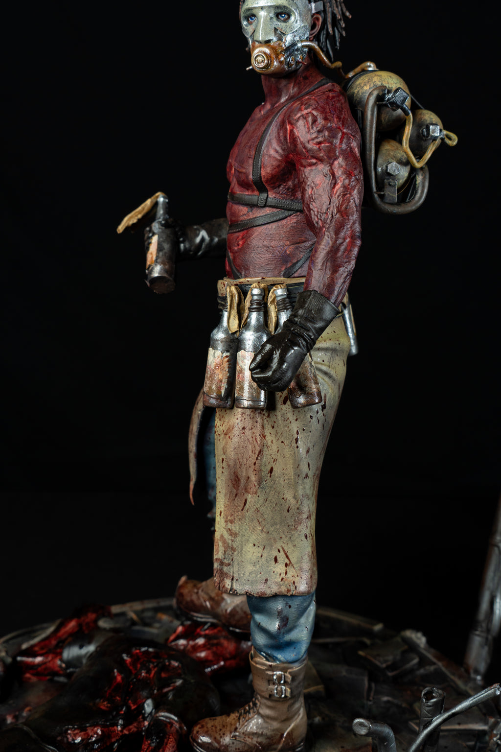 Pitcher - The Outlast Trials Premium Fan Art Figure