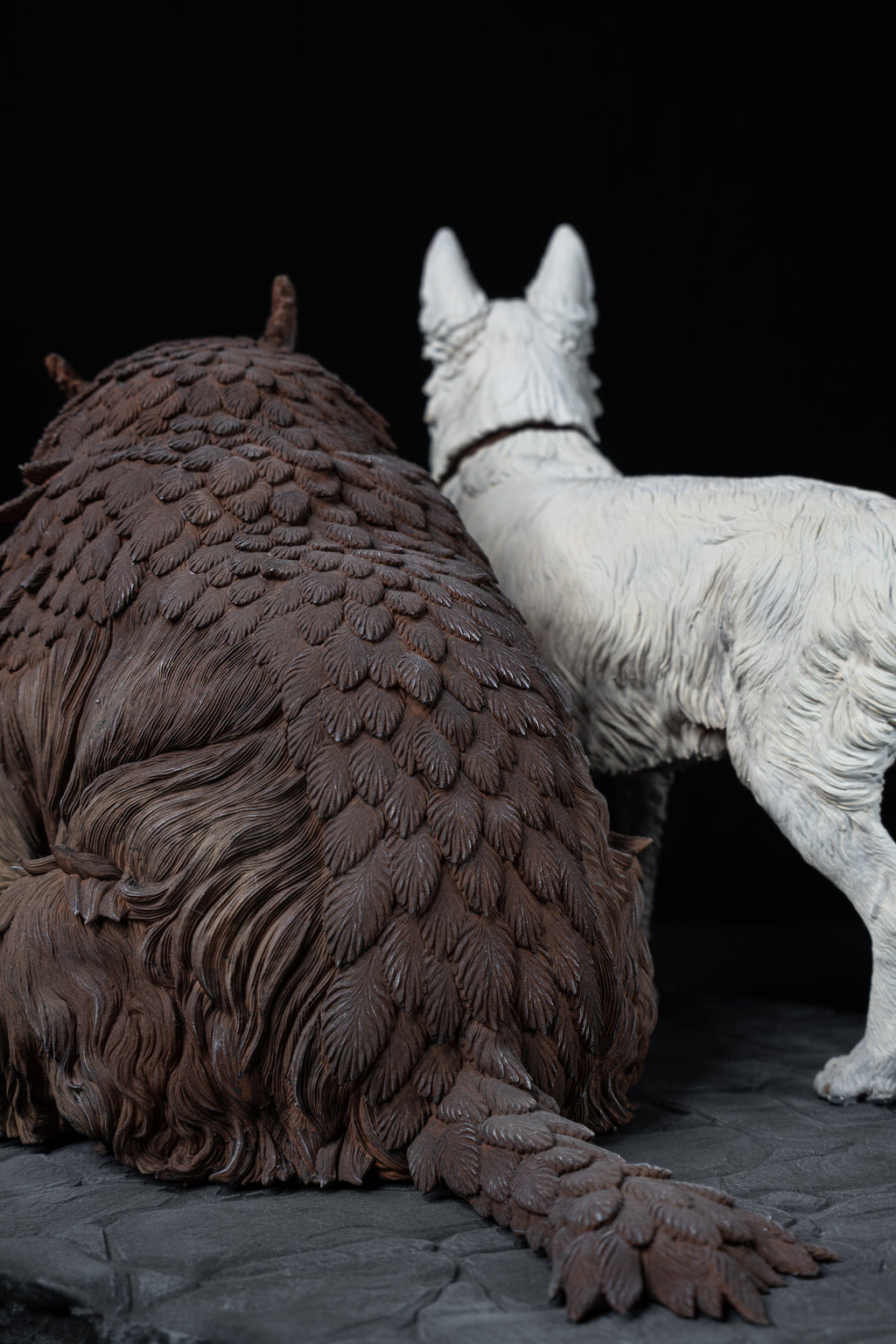 Scratch and Owlbear Cub Premium Collectible Figure – Baldur's Gate 3 Diorama