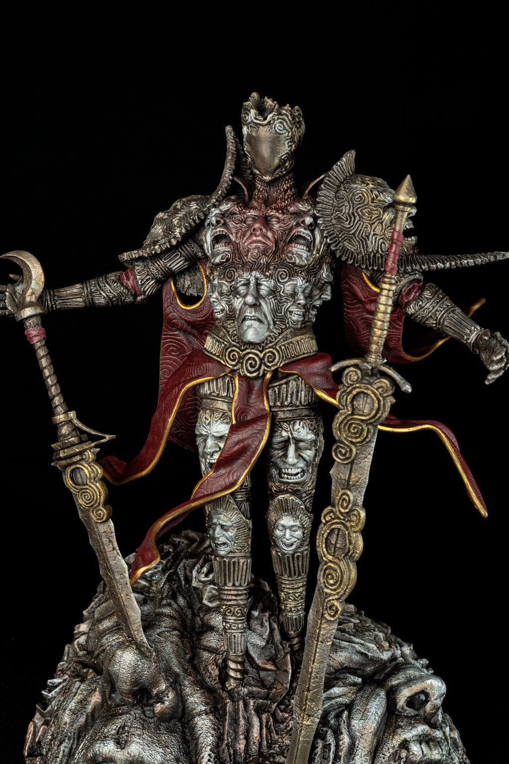 Mask Keeper Visage Premium Fan Art Figurine – Clair Obscur: Expedition 33 Diorama