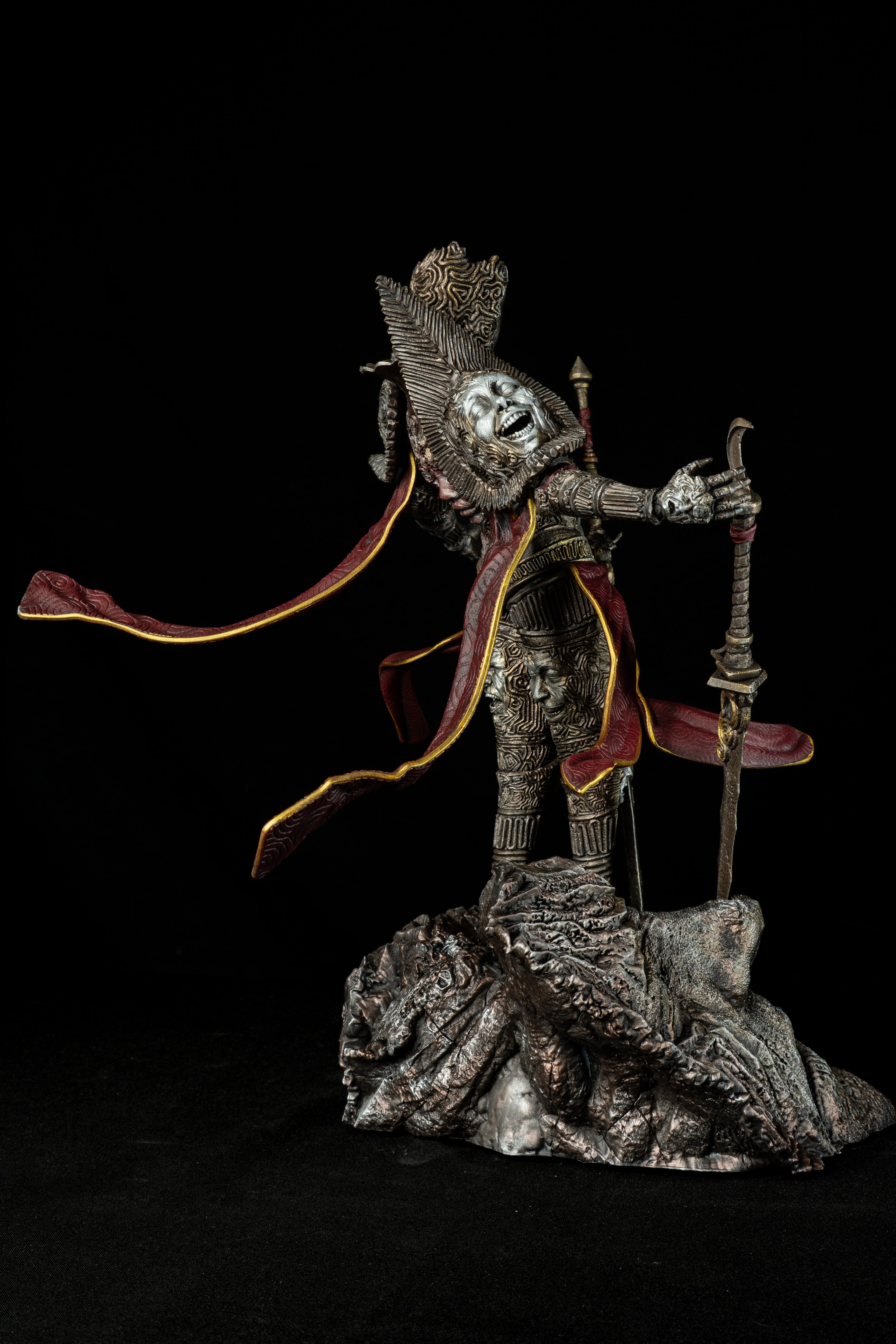 Mask Keeper Visage Premium Fan Art Figurine – Clair Obscur: Expedition 33 Diorama