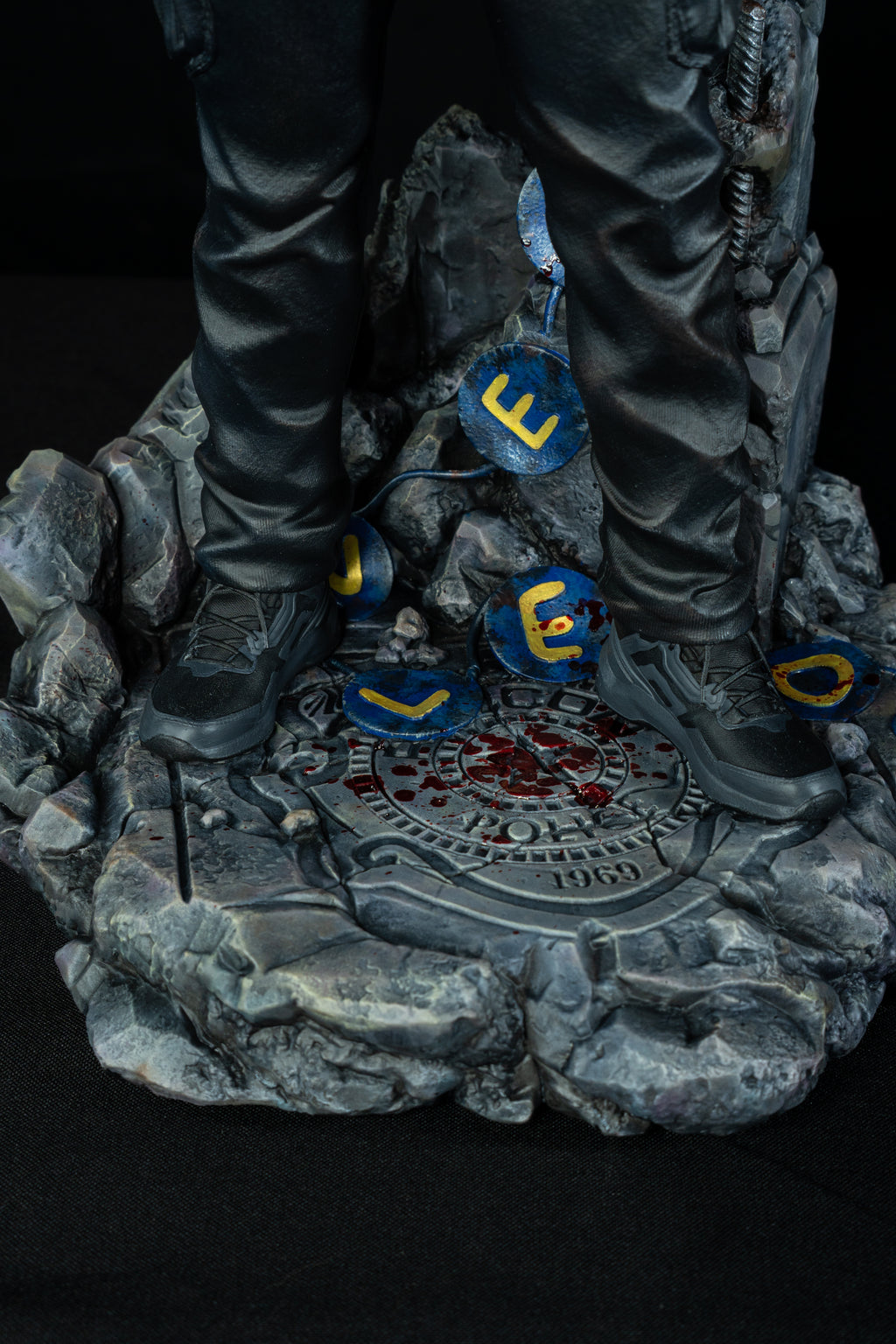 Leon S. Kennedy – Resident Evil 9 Tribute Sammlerfigur | Handbemalte Harzstatue
