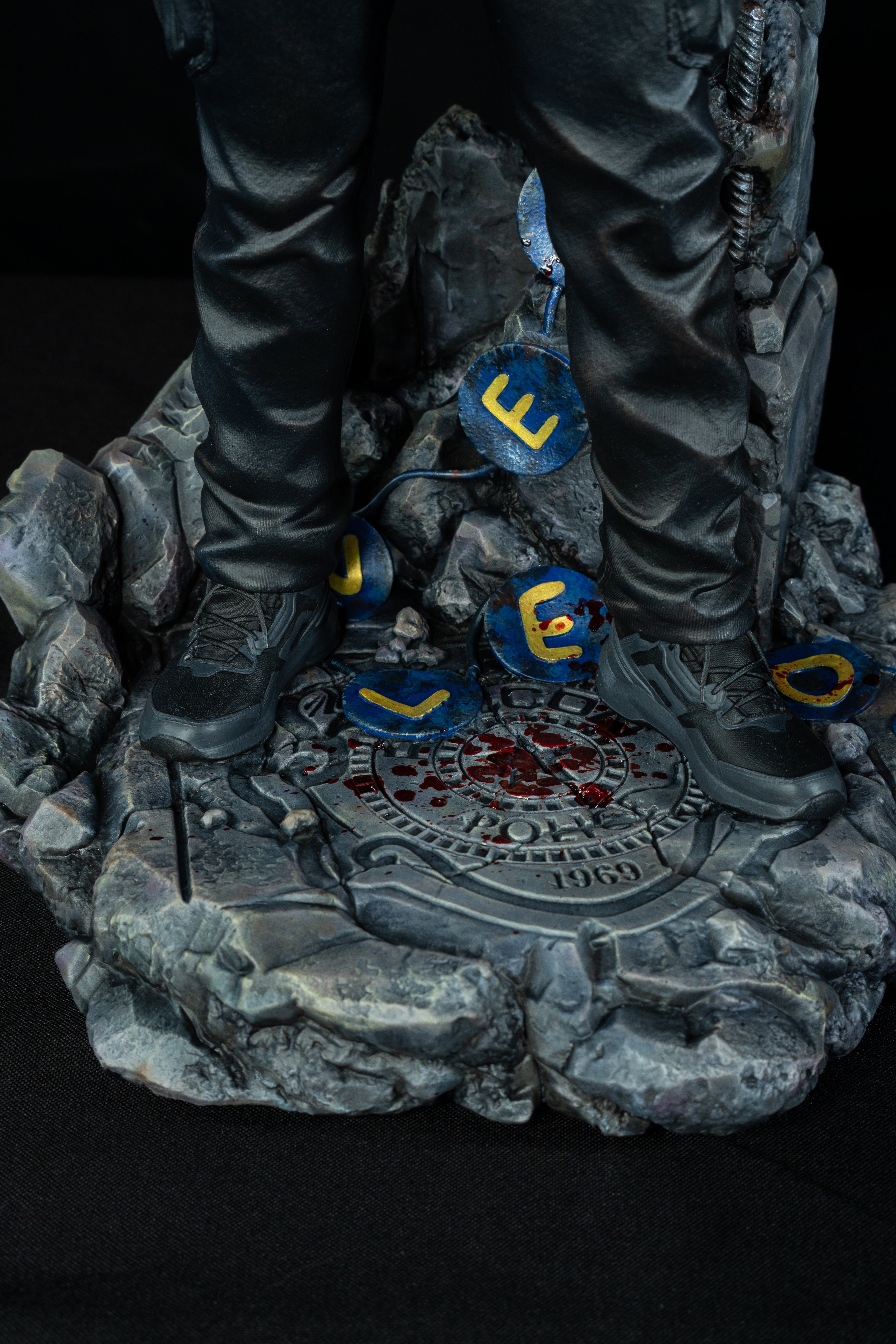 Leon S. Kennedy – Resident Evil 9 Tribute Sammlerfigur | Handbemalte Harzstatue