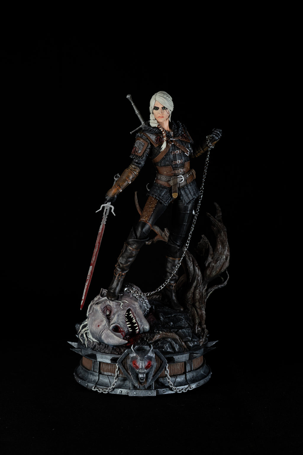 Ciri | The Witcher | Fan Art – Fully Magnetized Hand-Painted Figure