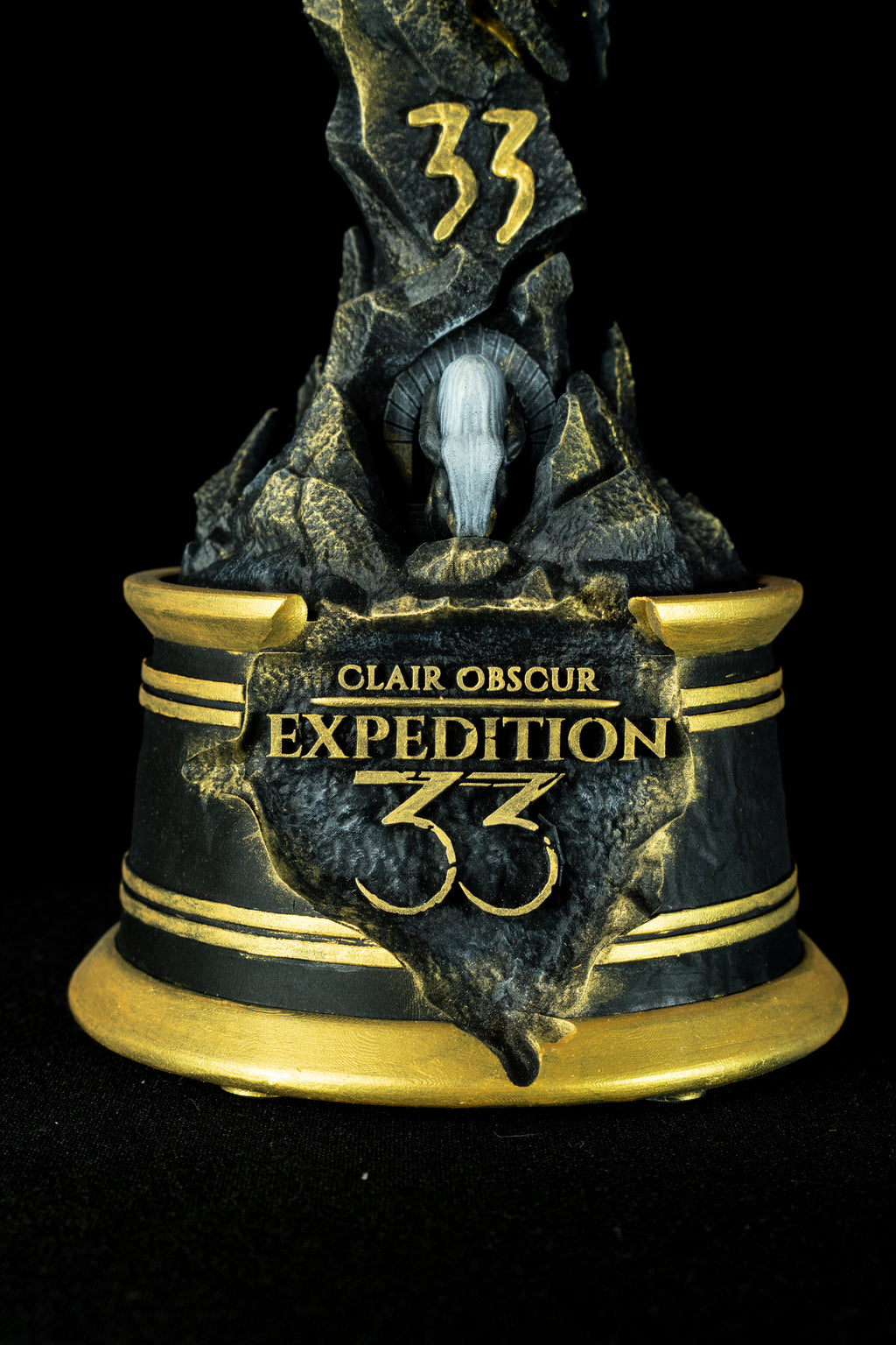 Monolith | Clair Obscur: Expedition 33 | Fan Art – Premium Collectible Figure