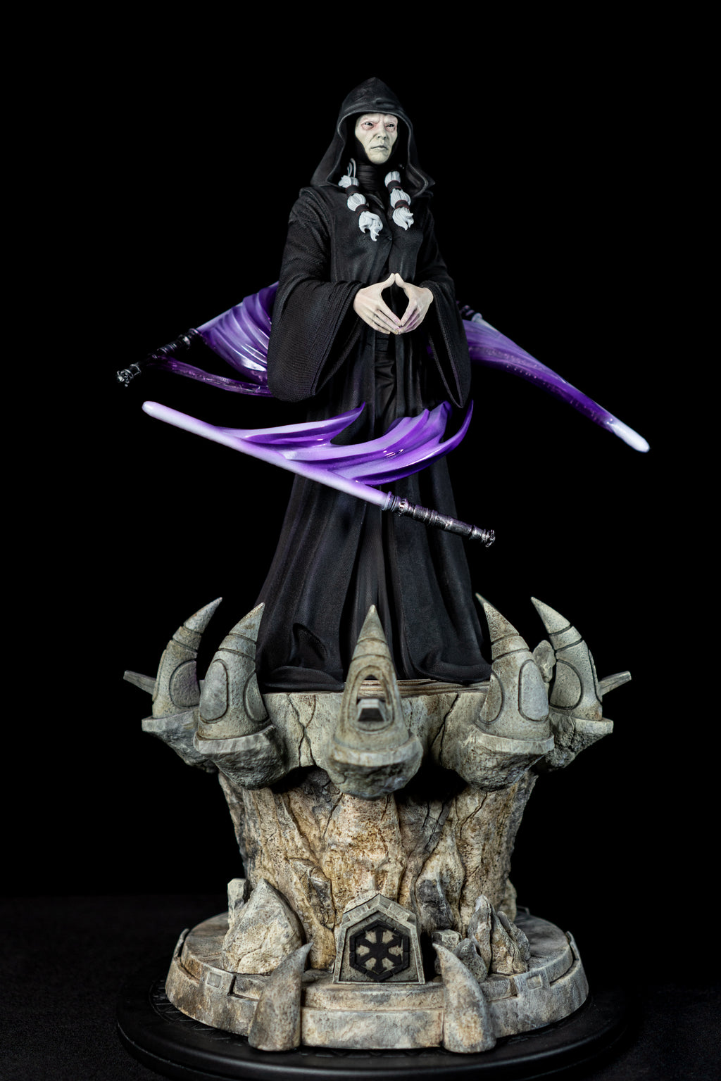 Darth Traya (Kreia) | Star Wars: KOTOR II | Fan Art | Fully Magnetized Collectible Statue