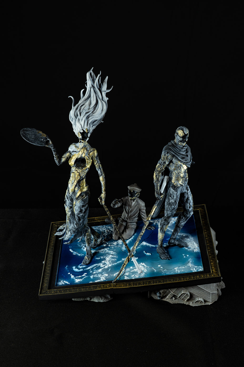 Expedition 33 – Premium Hand-Painted Diorama