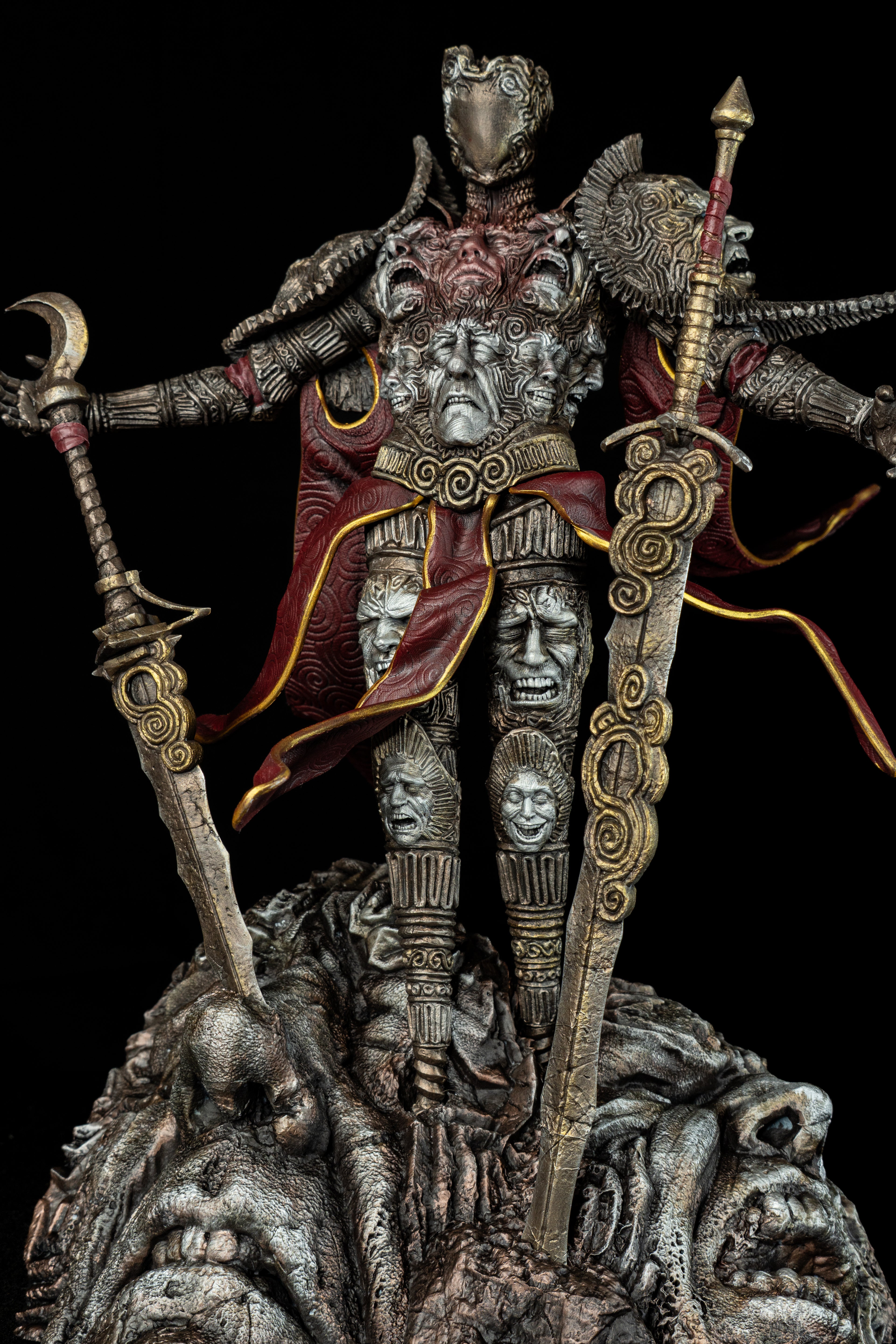 Mask Keeper Visage Premium Fan Art Figurine – Clair Obscur: Expedition 33 Diorama