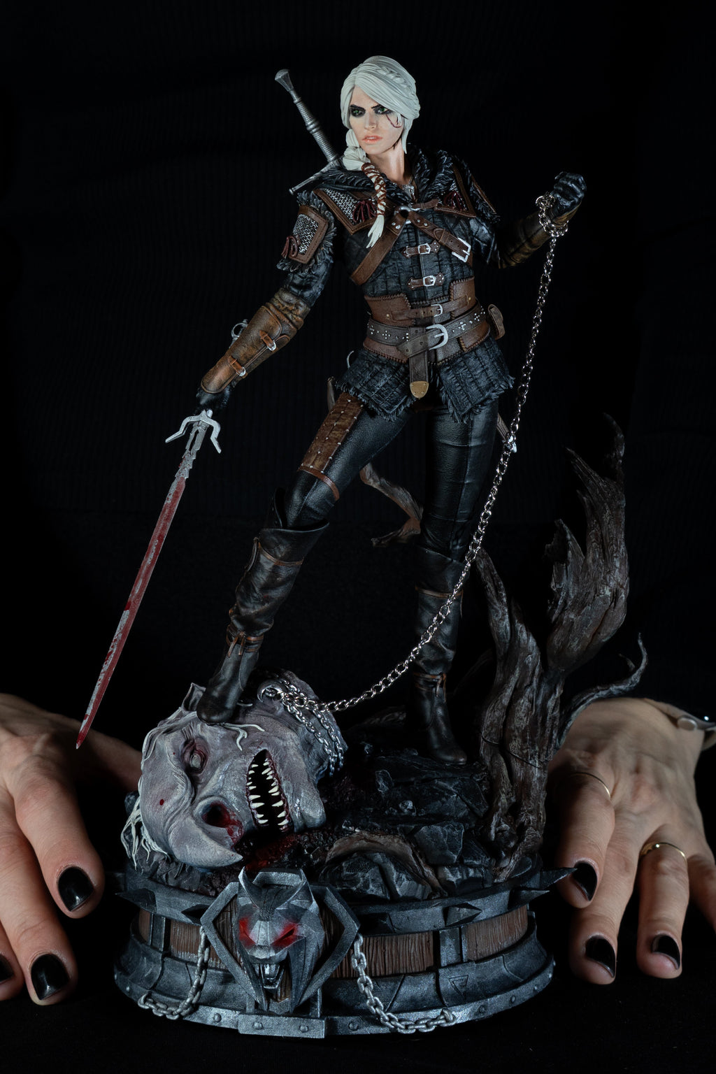 Ciri | The Witcher | Fan Art – Fully Magnetized Hand-Painted Figure