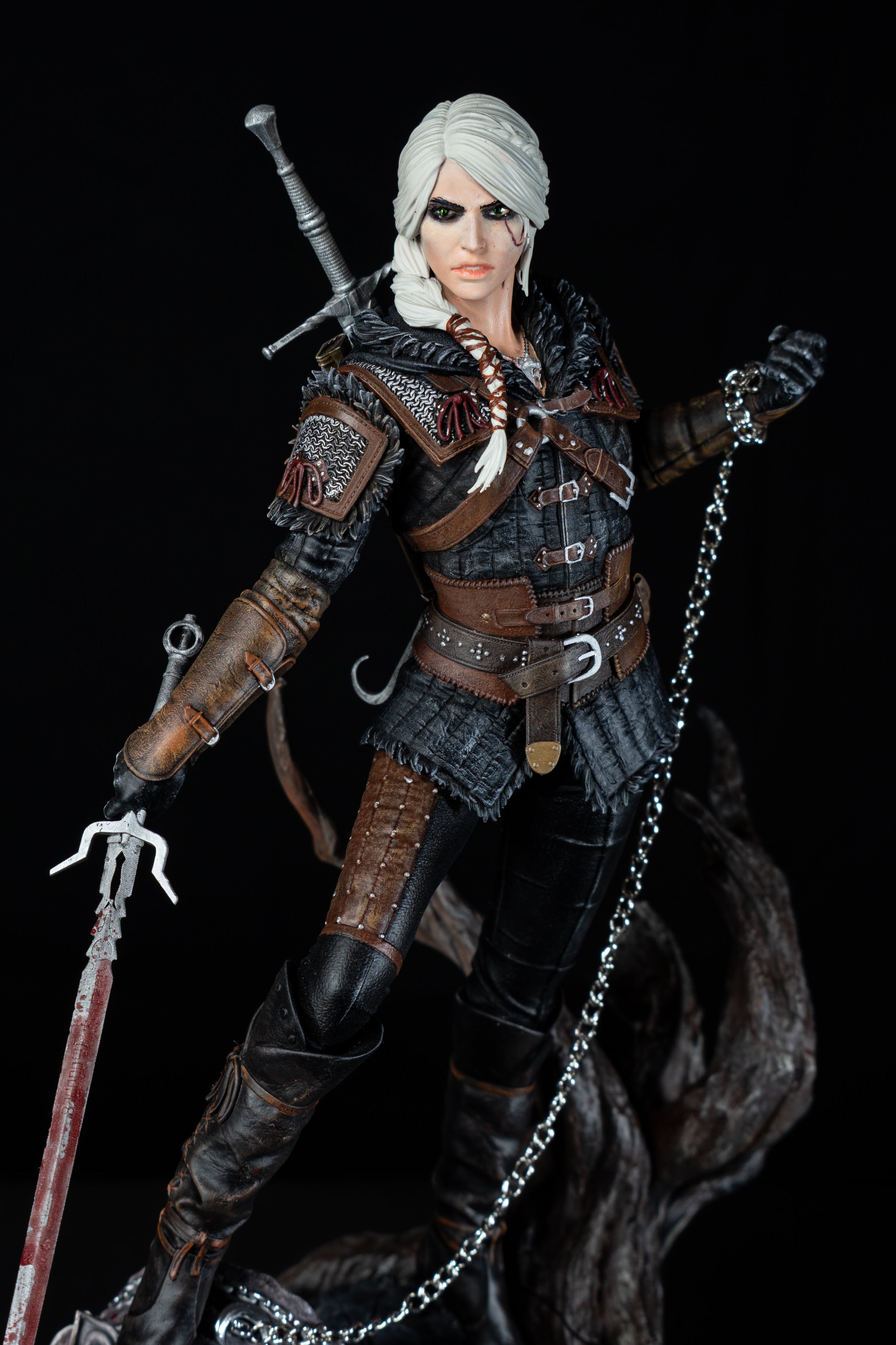 Ciri | The Witcher | Fan Art – Fully Magnetized Hand-Painted Figure
