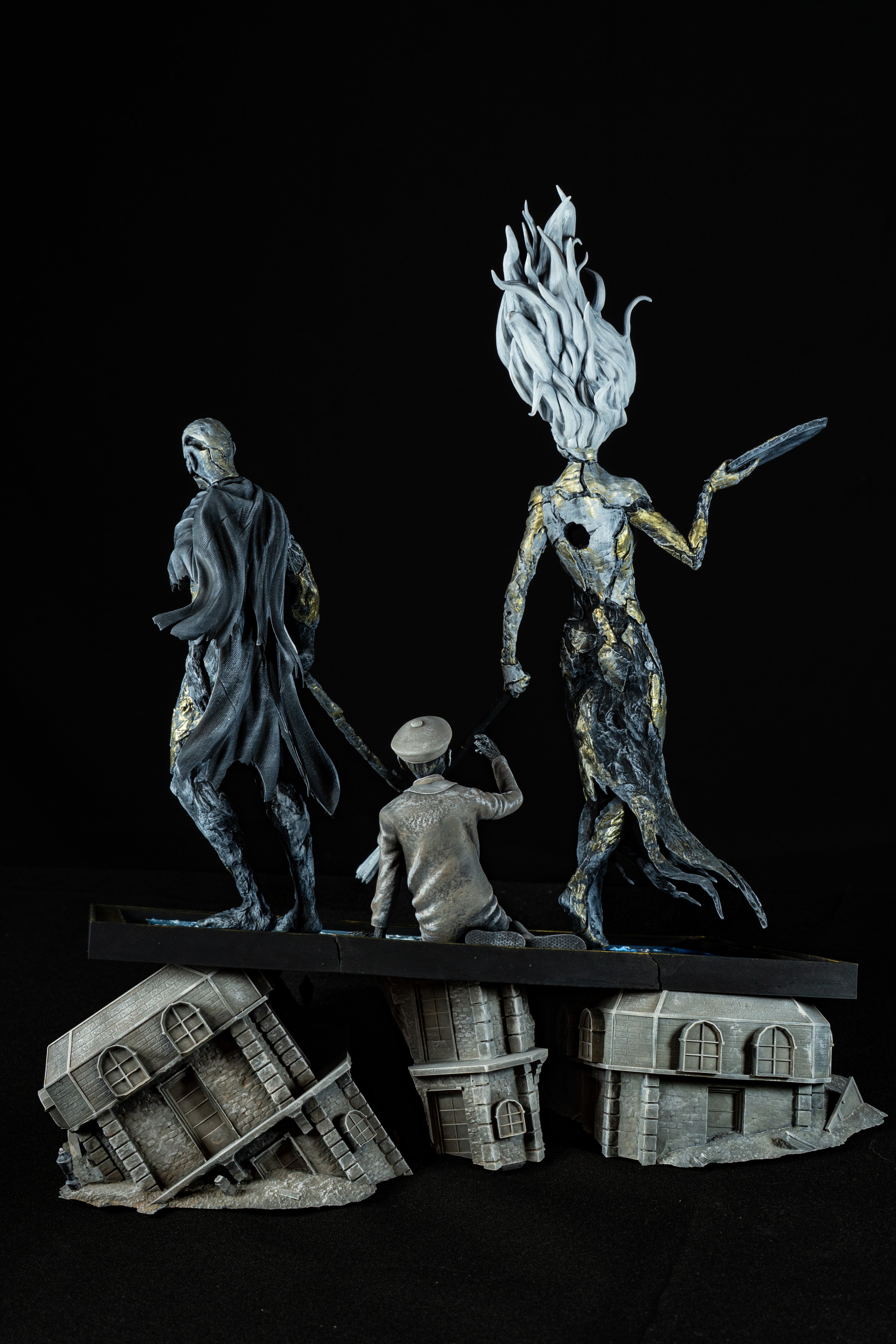 Expedition 33 – Premium Hand-Painted Diorama