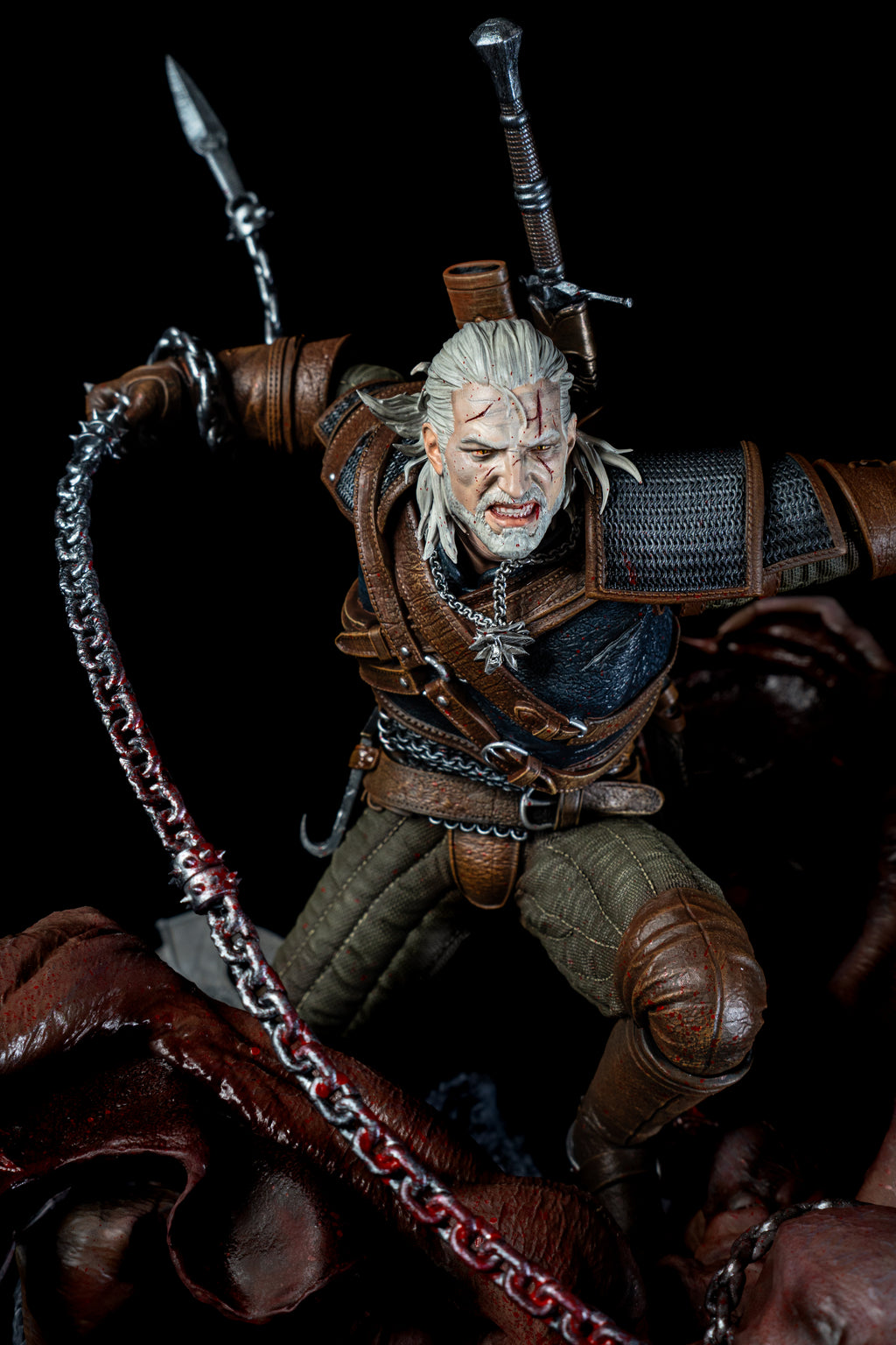 Geralt vs Dettlaff | The Witcher 3 | Fan Art – Fully Magnetized Hand-Painted Figure⁠