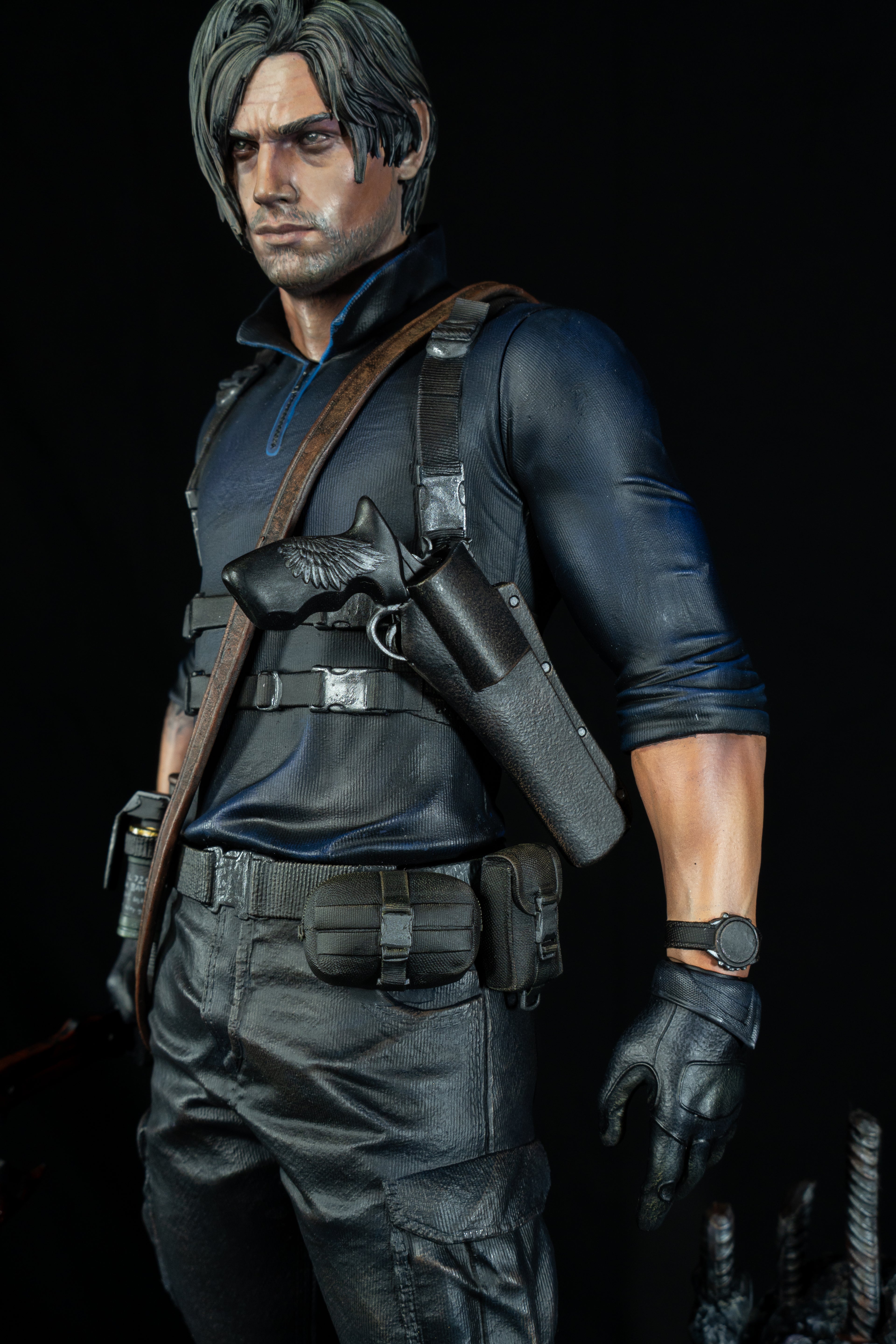 Leon S. Kennedy – Resident Evil 9 Tribute Sammlerfigur | Handbemalte Harzstatue