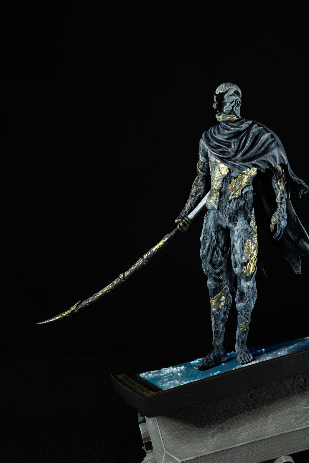 Renoir (The Curator) | Clair Obscur: Expedition 33 Fan Art | Fully Magnetized Collectible Figurine