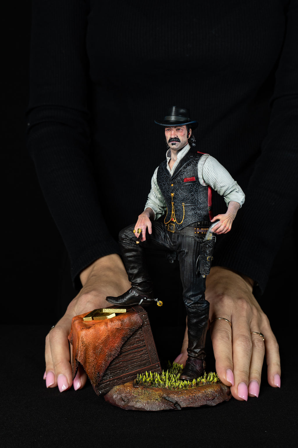 Dutch van der Linde | Red Dead Redemption 2 | Fan Art | Fully Magnetized Collectible Figurine