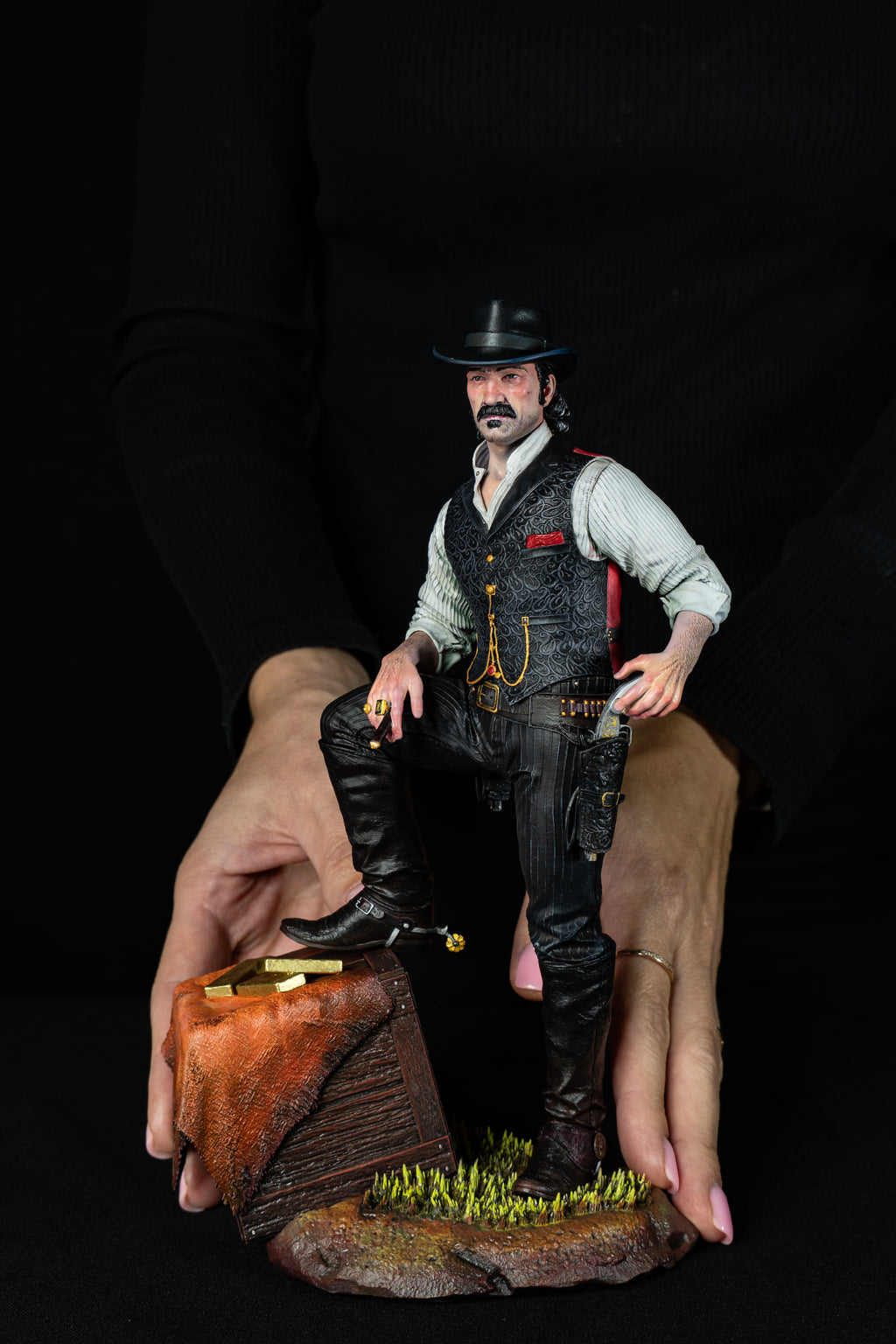 Dutch van der Linde | Red Dead Redemption 2 | Fan Art | Fully Magnetized Collectible Figurine