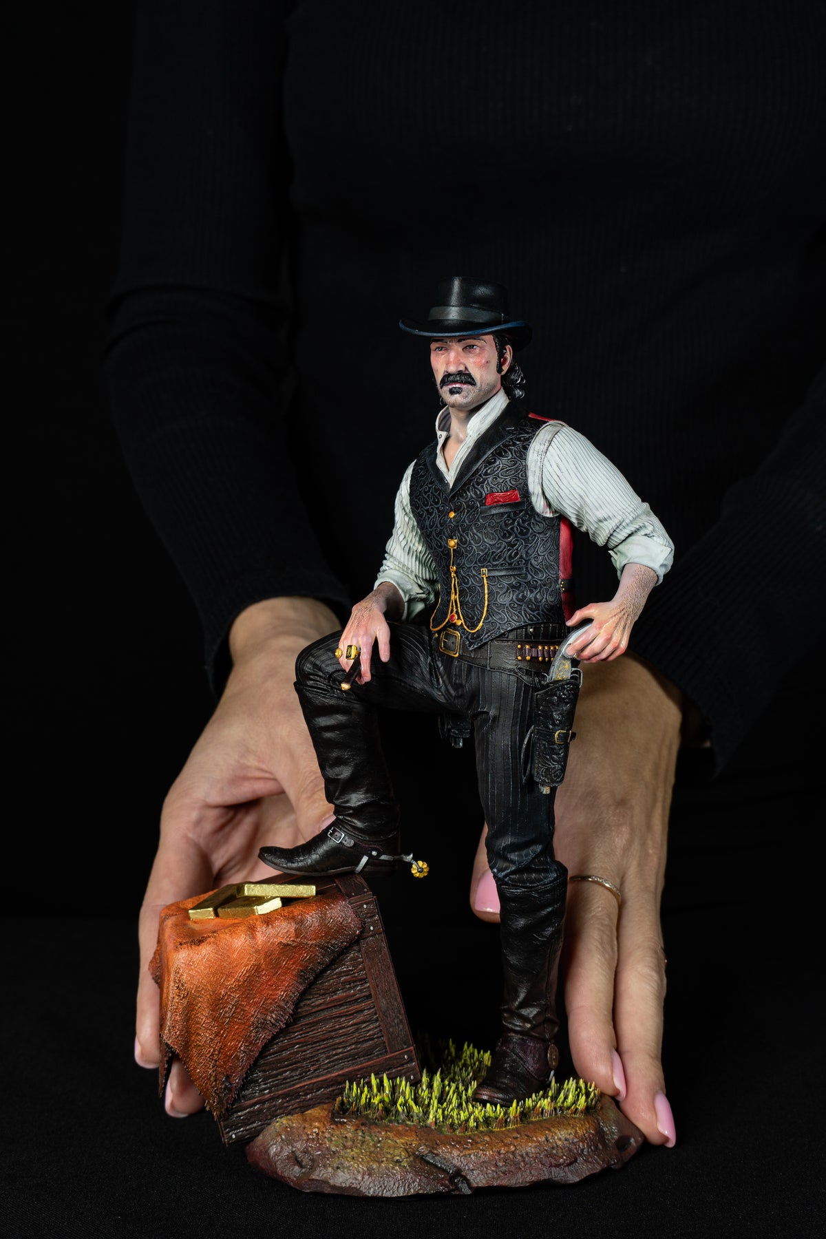 Dutch van der Linde | Red Dead Redemption 2 | Fan Art | Fully Magnetized Collectible Figurine