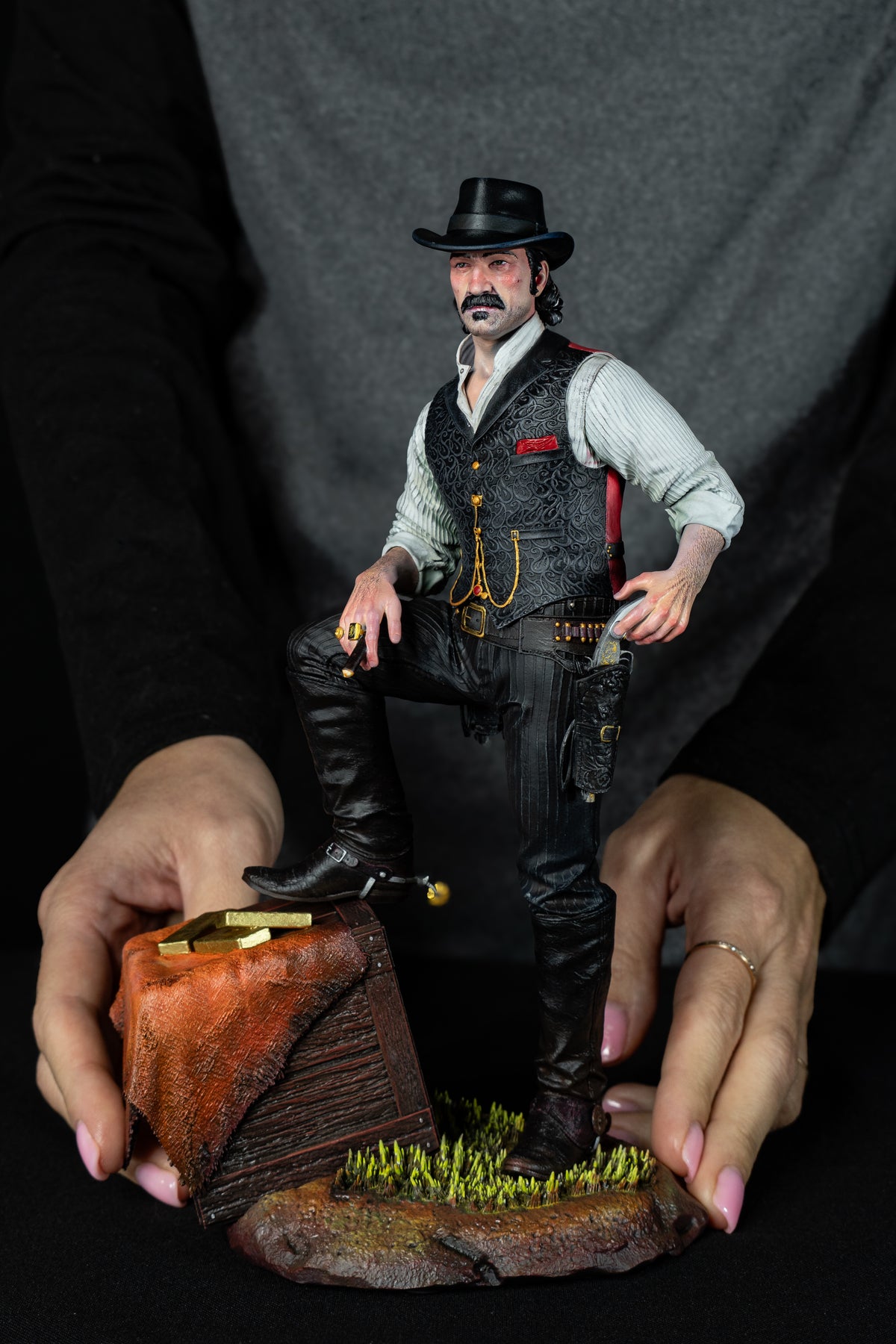 Dutch van der Linde | Red Dead Redemption 2 | Fan Art | Fully Magnetized Collectible Figurine