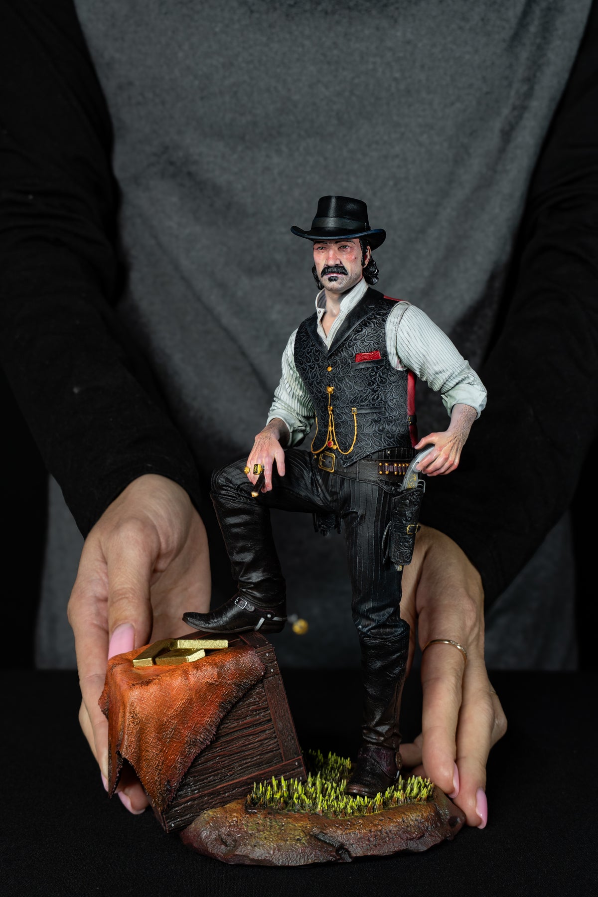 Dutch van der Linde | Red Dead Redemption 2 | Fan Art | Fully Magnetized Collectible Figurine
