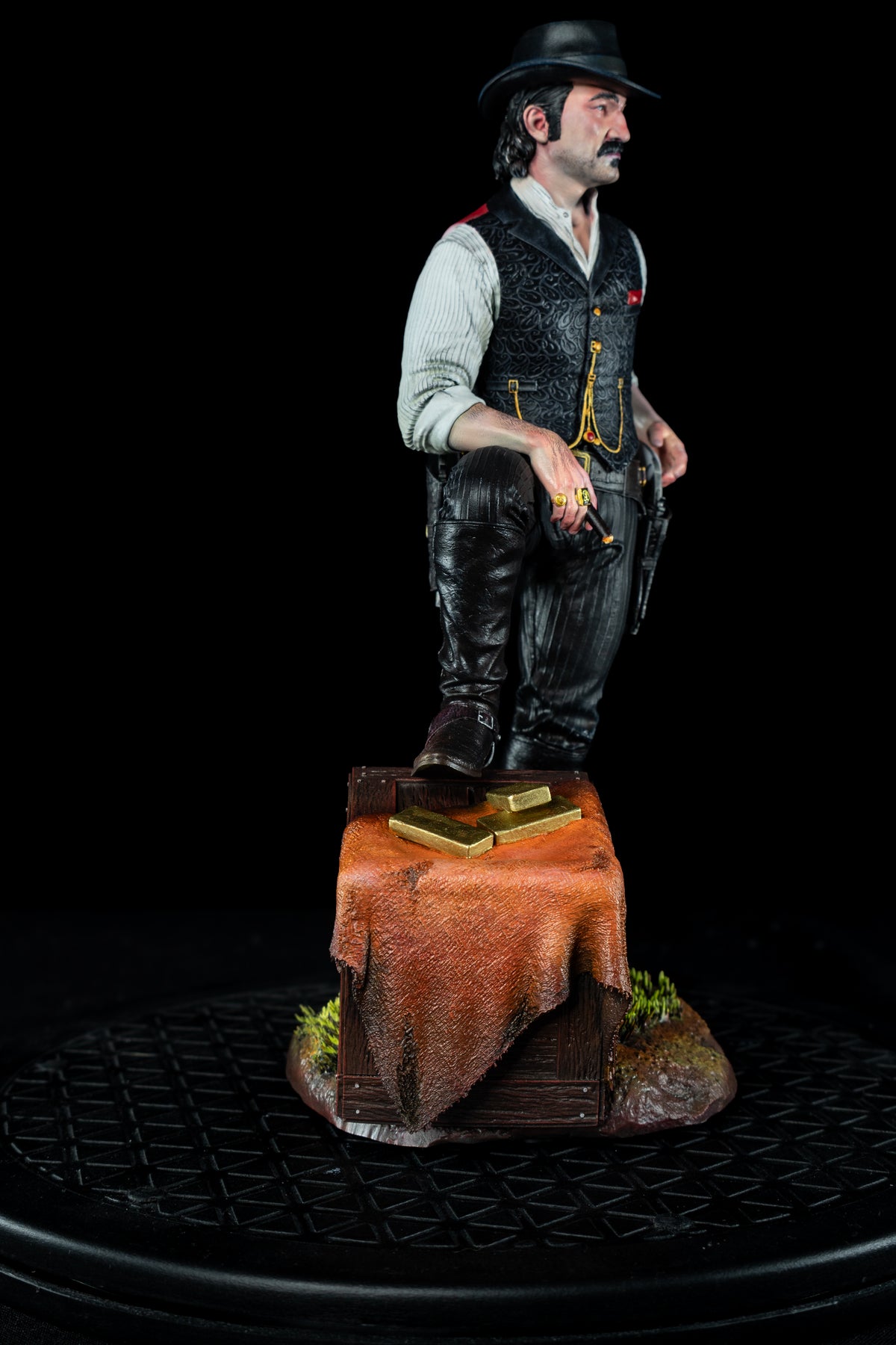 Dutch van der Linde | Red Dead Redemption 2 | Fan Art | Fully Magnetized Collectible Figurine