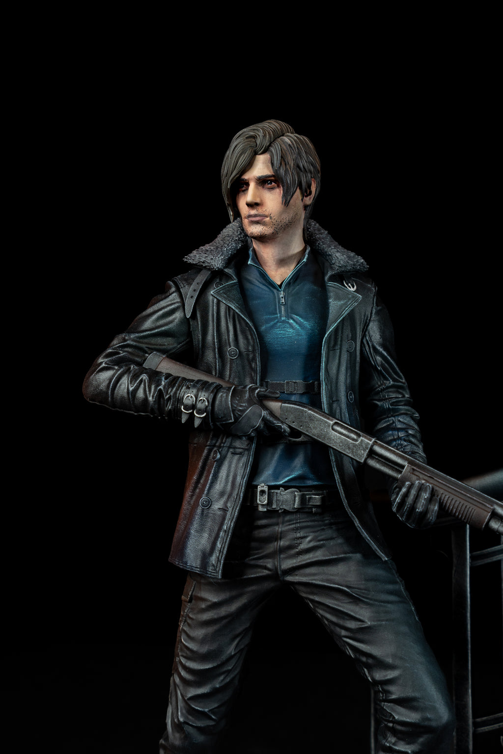 Leon Kennedy (Fan Art) – Fully Magnetized Hand-Painted Figure
