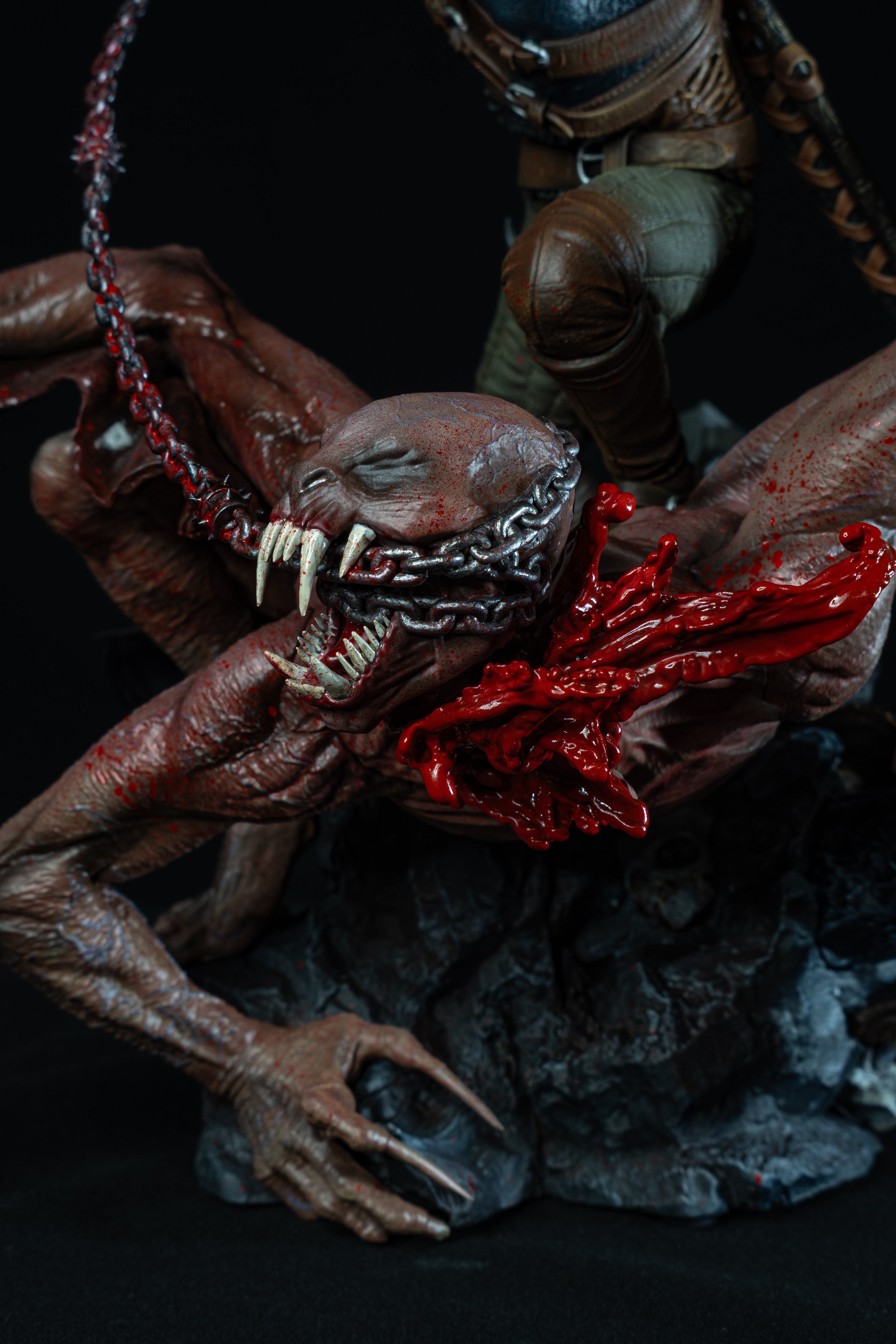 Geralt vs Dettlaff | The Witcher 3 | Fan Art – Fully Magnetized Hand-Painted Figure⁠