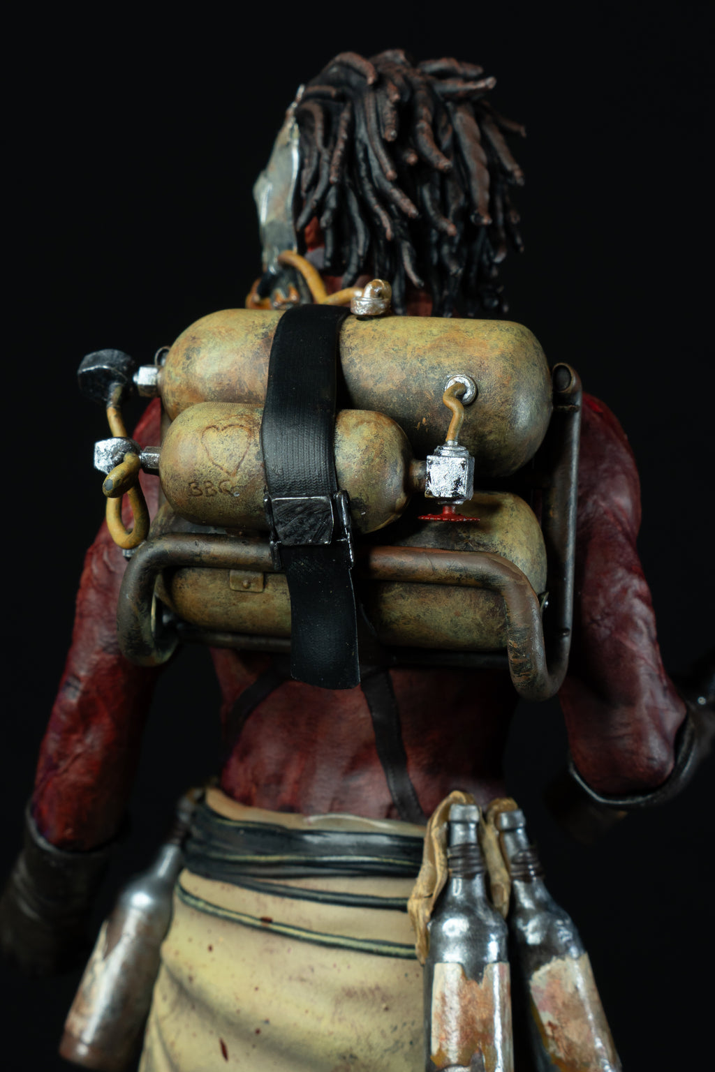 Pitcher - The Outlast Trials Premium Fan Art Figure