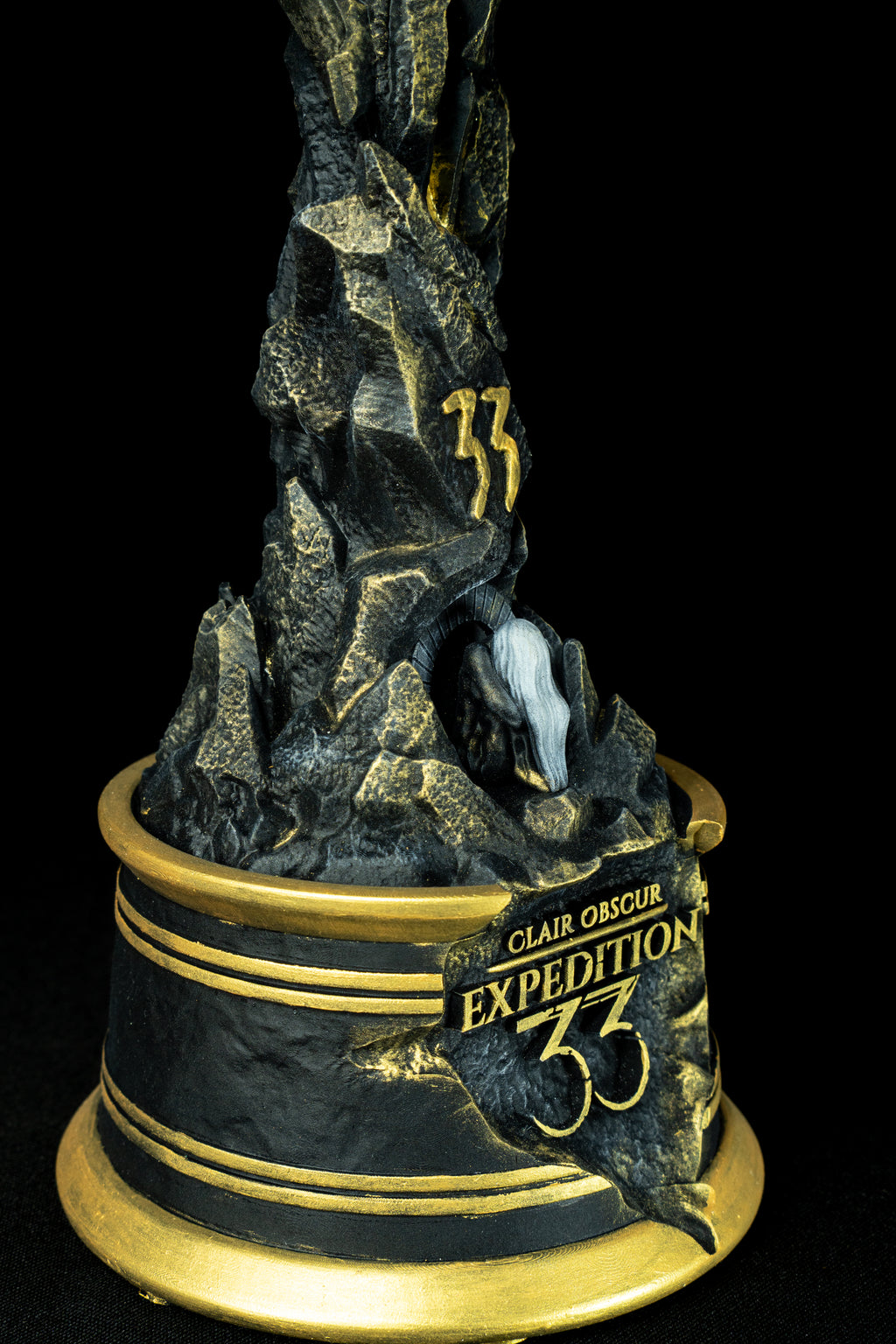 Monolith | Clair Obscur: Expedition 33 | Fan Art – Premium Collectible Figure